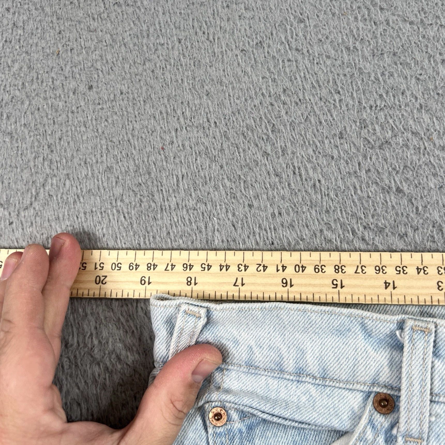 Levi's Vtg Levis 550 Jean 38x34 Relaxed Tapered Leg Orange Tab Light Wash USA Baggy Size US 38 / EU 54 - 4 Thumbnail