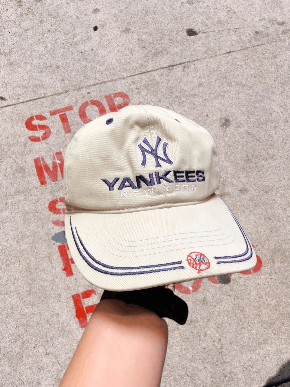 New York Yankees STREETWEAR Vintage New York Yankees Cap Size ONE SIZE - 1 Thumbnail