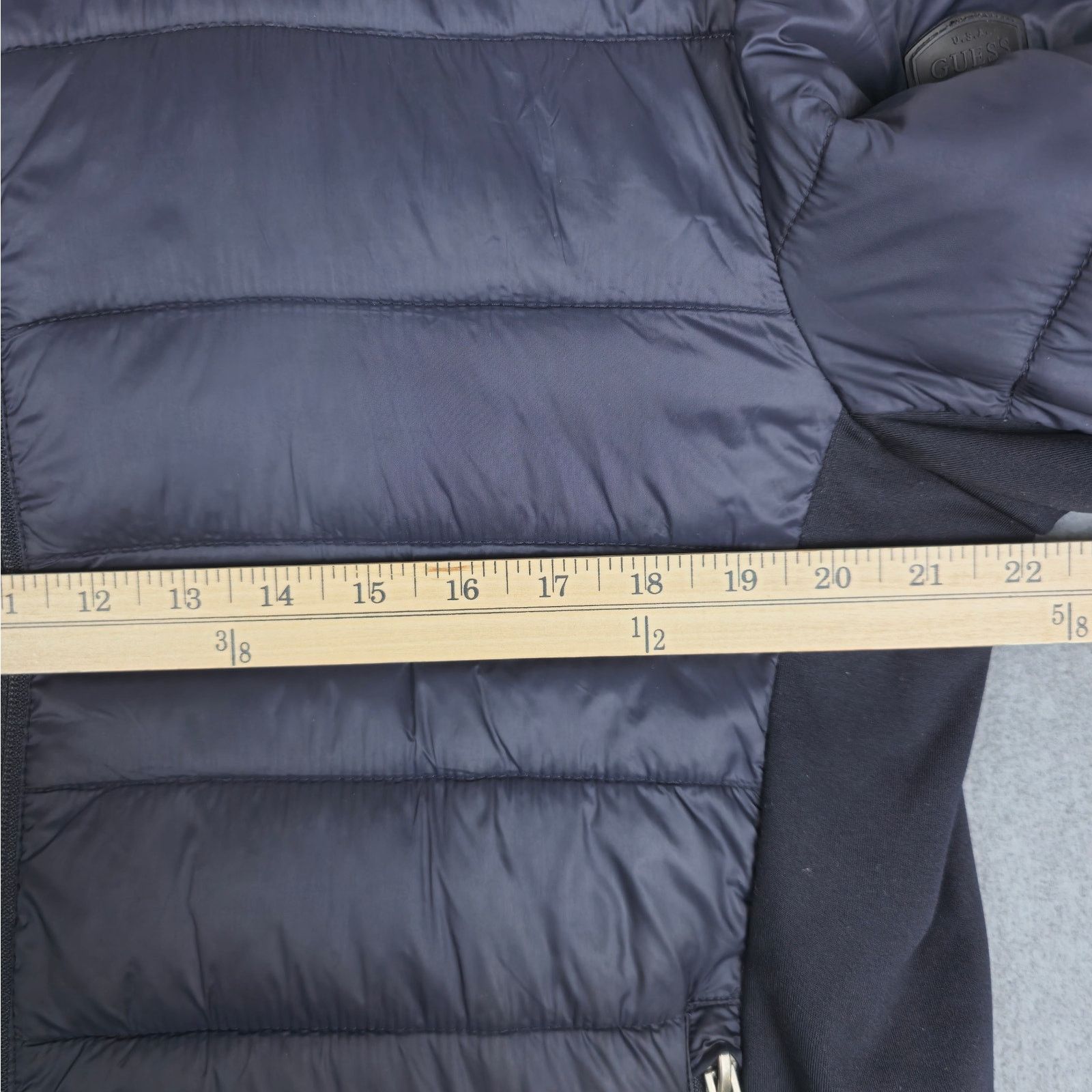 Guess Guess Large Navy Blue Lightweight Puffer Jacket Size US L / EU 52-54 / 3 - 15 Thumbnail