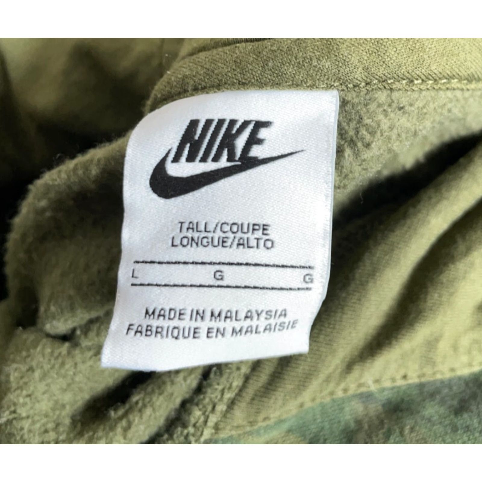 Nike Nike Club Fleece Hoodie Men's Large Green Camouflage Sweatshirt Pullover Sweatshirt Camouflage Logo Pockets Heavyweight Retro Fall Winter Size US L / EU 52-54 / 3 - 3 Thumbnail