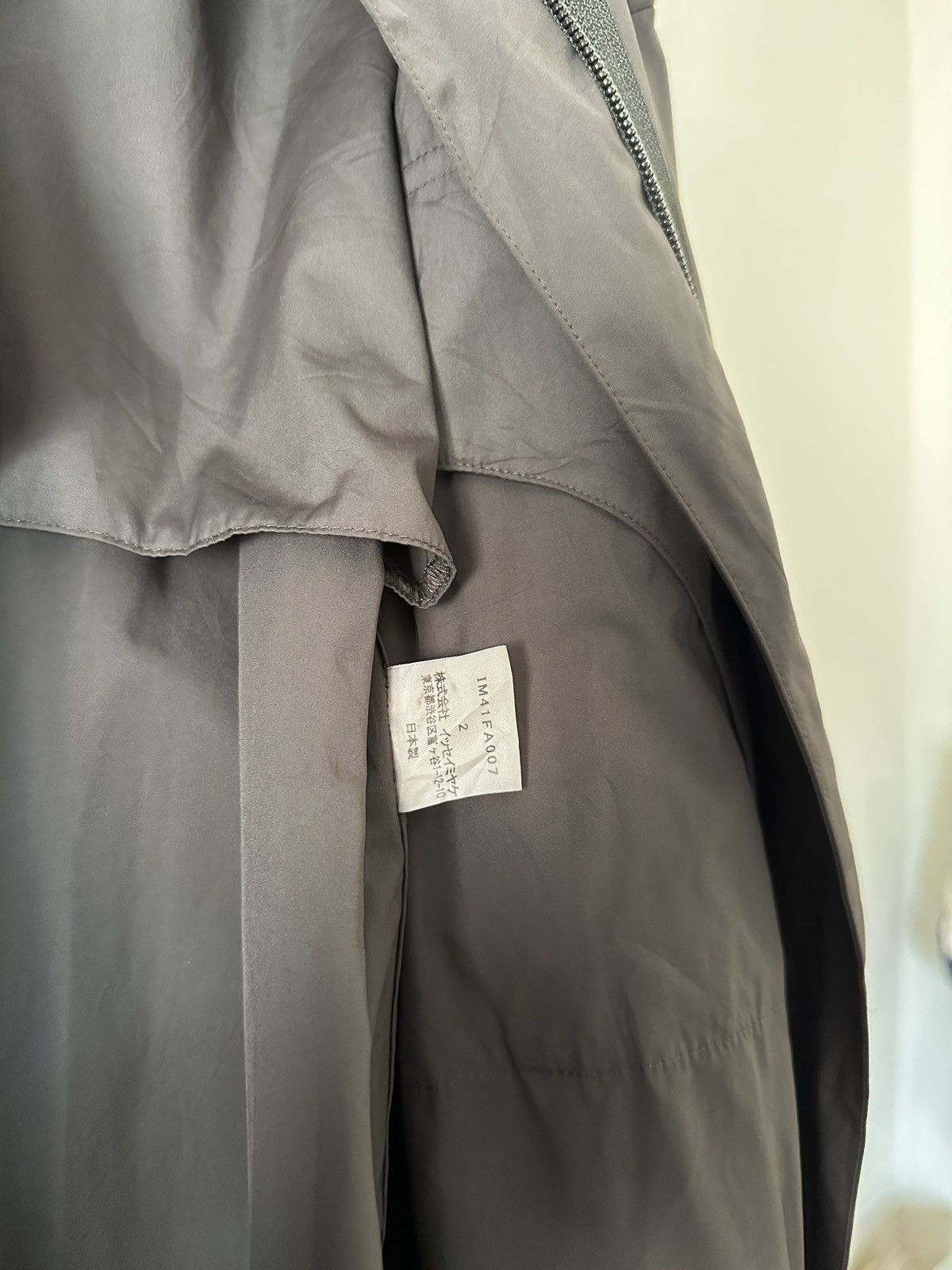 Issey Miyake SS2004 Issey Miyake Bungee Cord Raincoat Jacket Size US L / EU 52-54 / 3 - 7 Thumbnail
