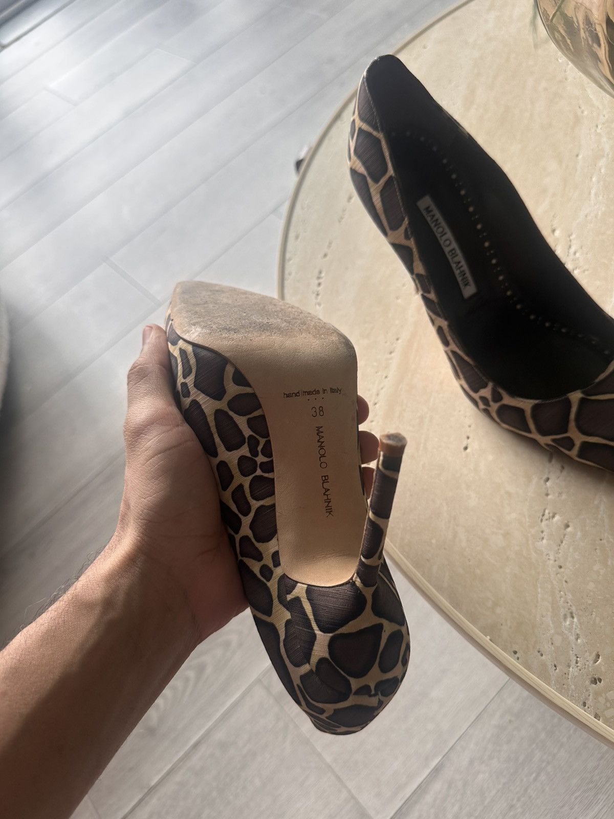 Manolo Blahnik Manolo Blahnik Giraffe print stilleto pumps Size US 8 / IT 38 - 7 Thumbnail