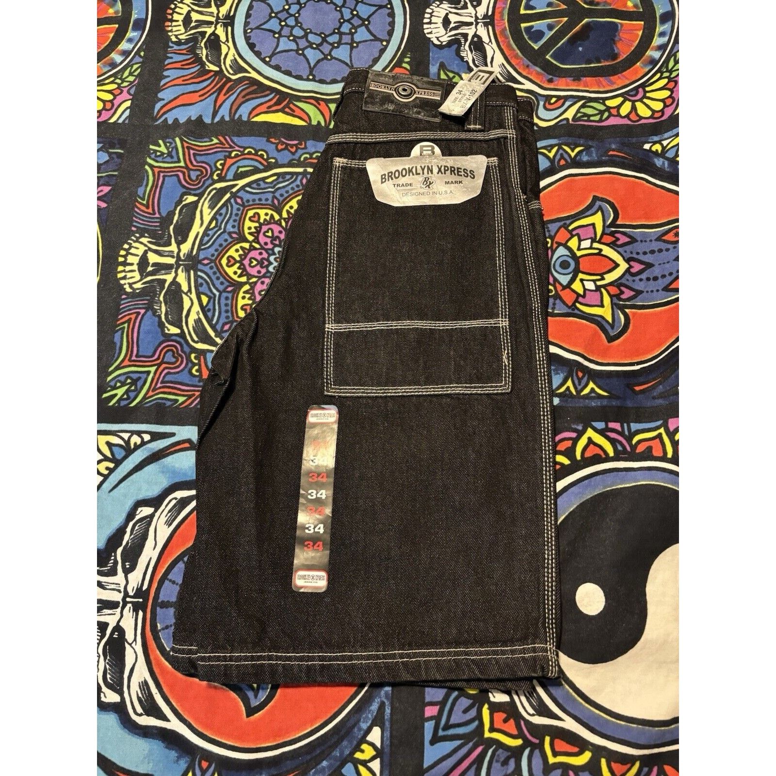Express Brooklyn Express size 34 black silver y2k nwt Shorts 2000s Size US 34 / EU 50 - 7 Thumbnail