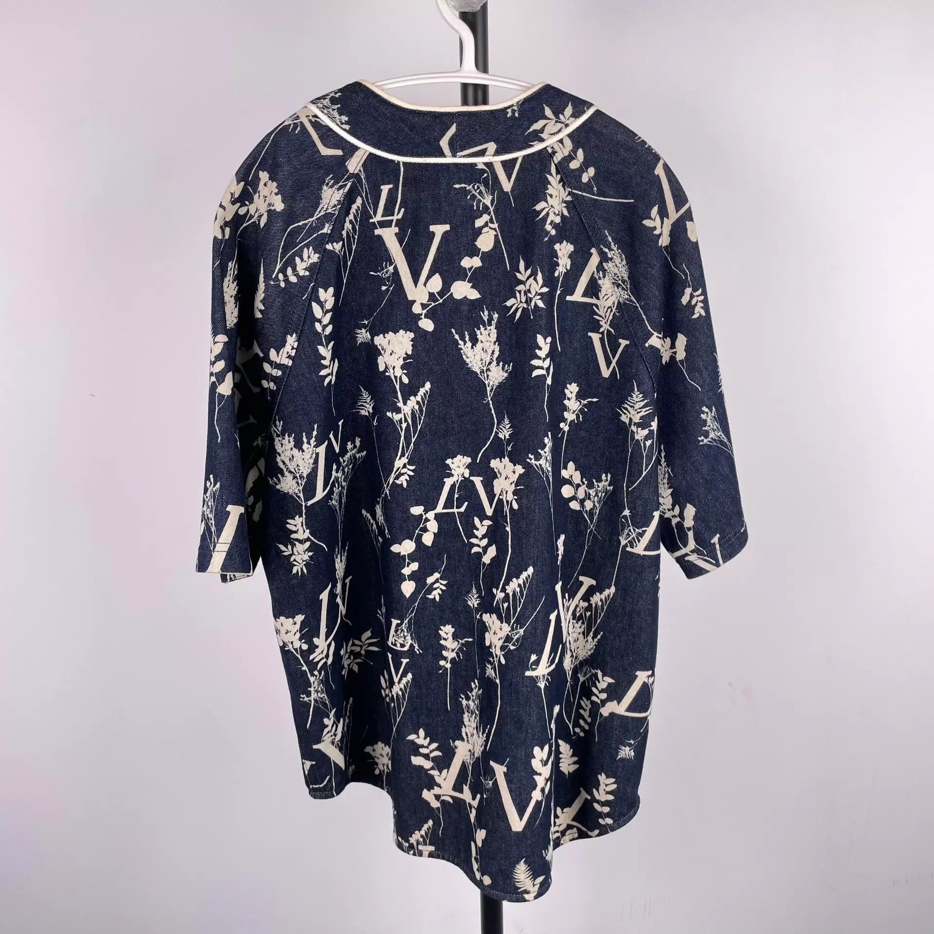 Louis Vuitton LV Denim Colorblock T-shirt M Size US M / EU 48-50 / 2 - 2 Thumbnail