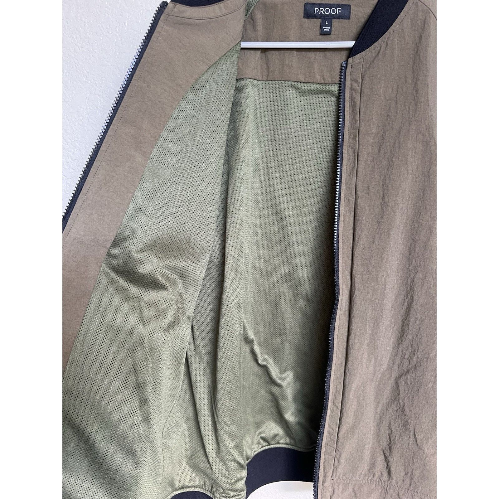 Huckberry Huckberry Proof Duffel Bomber in Olive Men’s Size Large Size US L / EU 52-54 / 3 - 4 Thumbnail