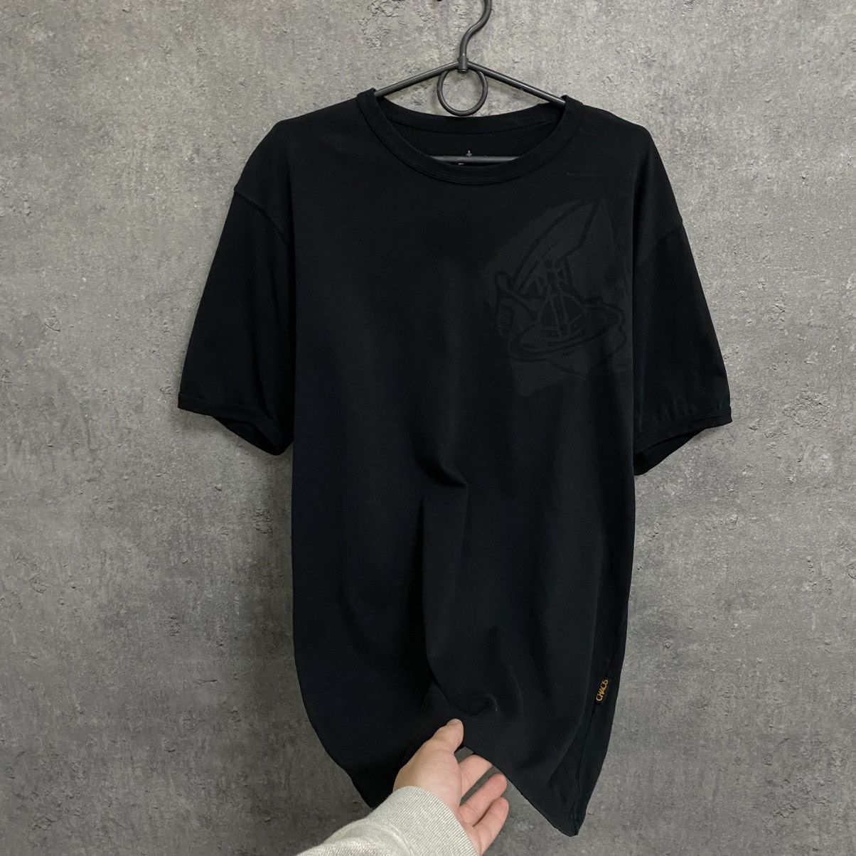 Vivienne Westwood Vivienne Westwood T-Shirt Big Orb Rare Retro Hype Y2K Size US L / EU 52-54 / 3 - 2 Thumbnail
