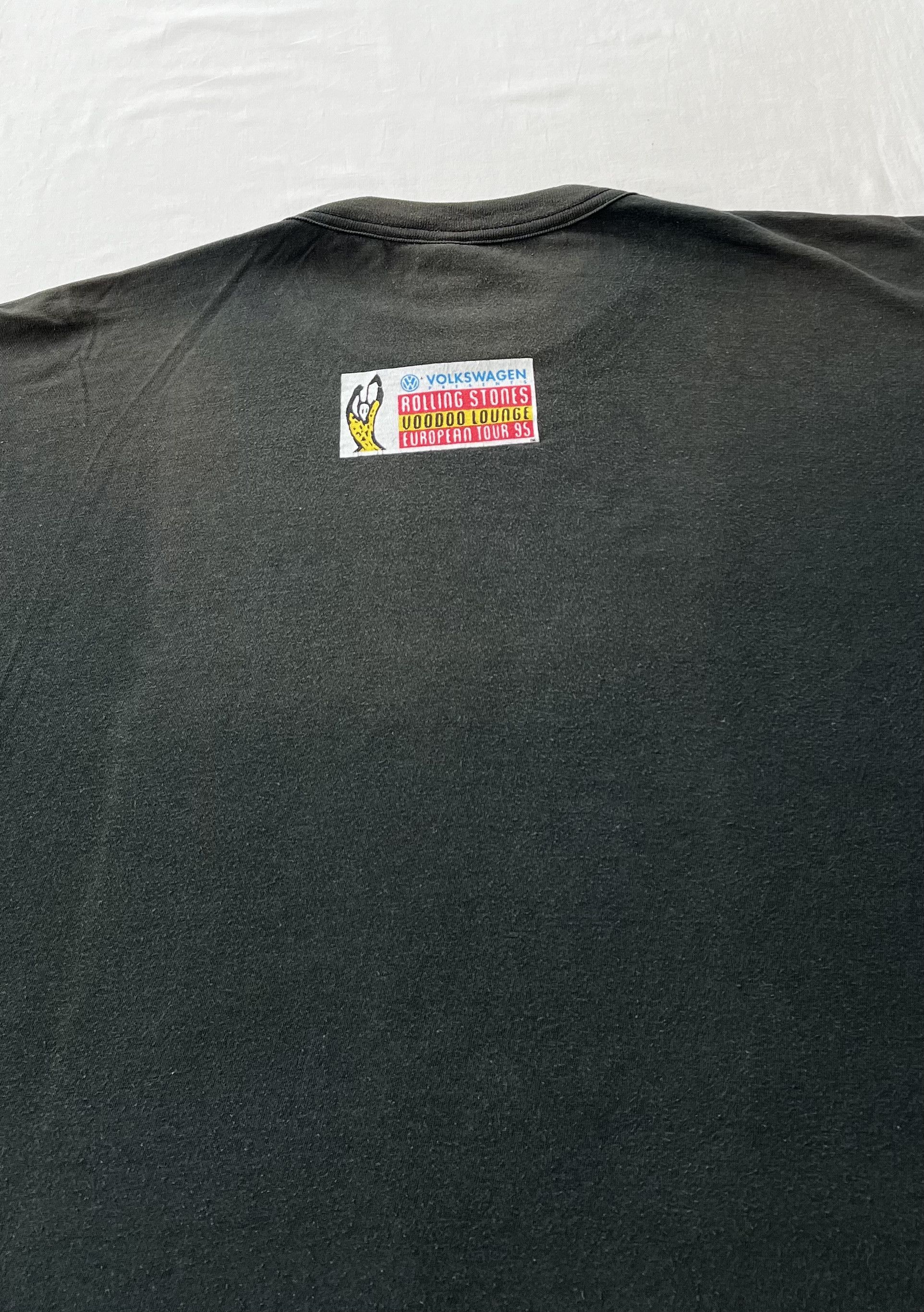 Band Tees Vintage 1995 The Rolling Stones Voodoo Lounge Black T-shirt Size US XL / EU 56 / 4 - 17 Thumbnail