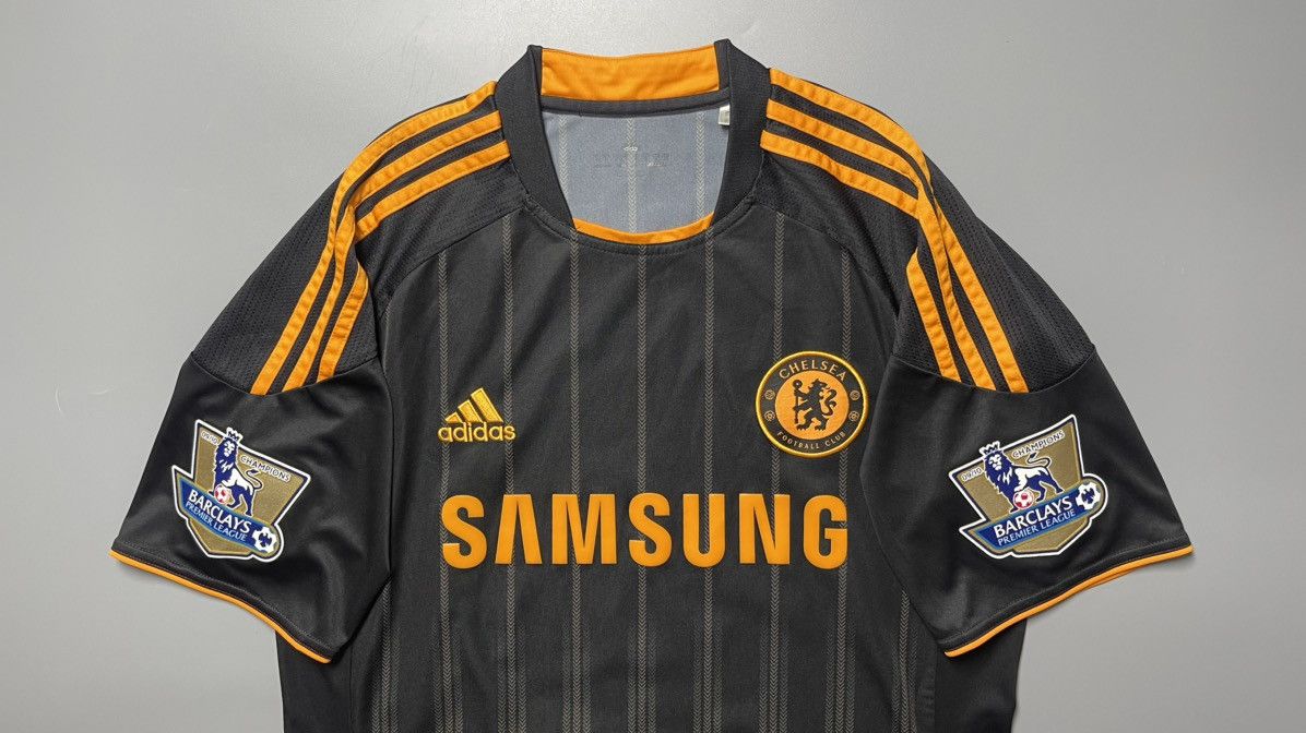 Adidas CHELSEA ADIDAS 2010/2011 FOOTBALL AWAY JERSEY #9 TORRES Size US M / EU 48-50 / 2 - 3 Thumbnail