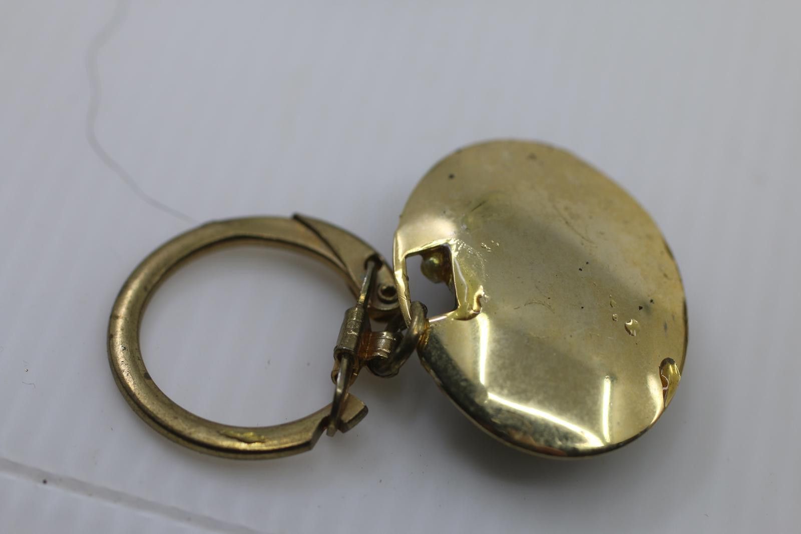 The Unbranded Brand Vintage Mixed Jewelry Lot Cuff Bracelet, Keychain Metal Size ONE SIZE - 8 Thumbnail