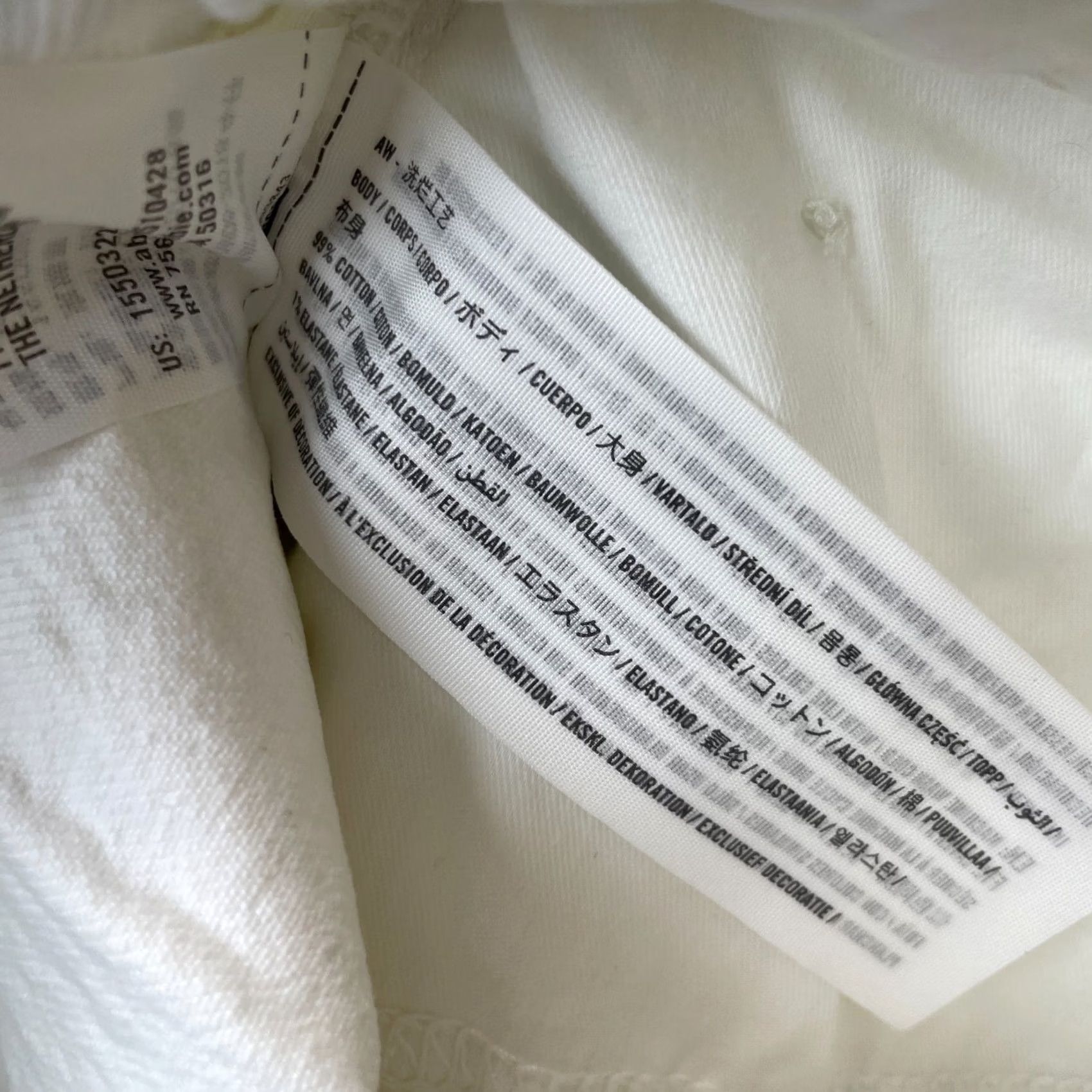 Abercrombie & Fitch Abercrombie & Fitch Jeans Womens 28 White Mom High Rise Curve Love Stretch Regular 5-Pocket Denim Inseam 25in Zipper Button Cotton Spandex Size 28" / US 6 / IT 42 - 4 Thumbnail