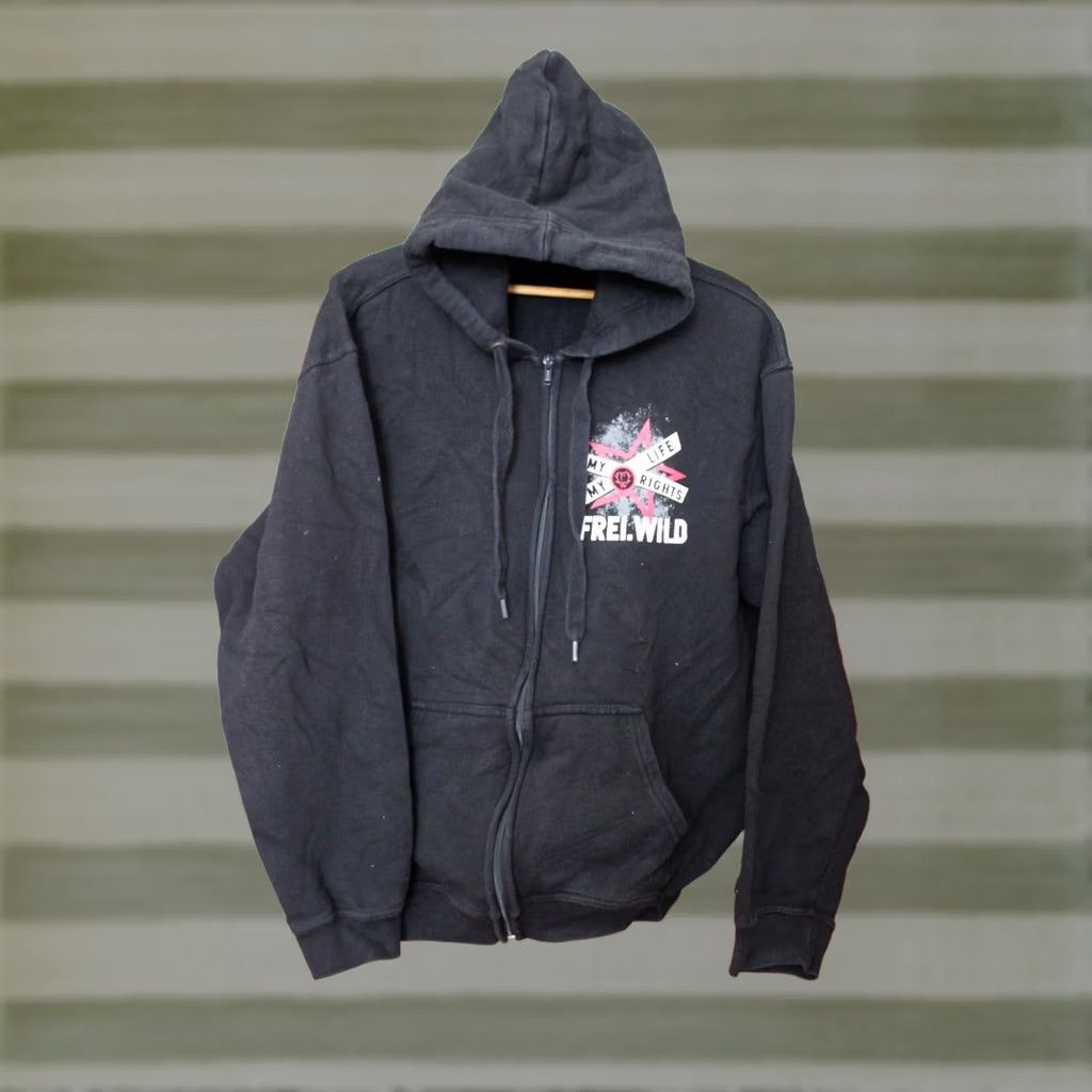 Vintage VINTAGE Frei.Wild My Story My Life Hooded Jacket Black Hoodie XXL Unbranded Unisex Adults Rock Hoodie Men Women Size US XXL / EU 58 / 5 - 1 Thumbnail