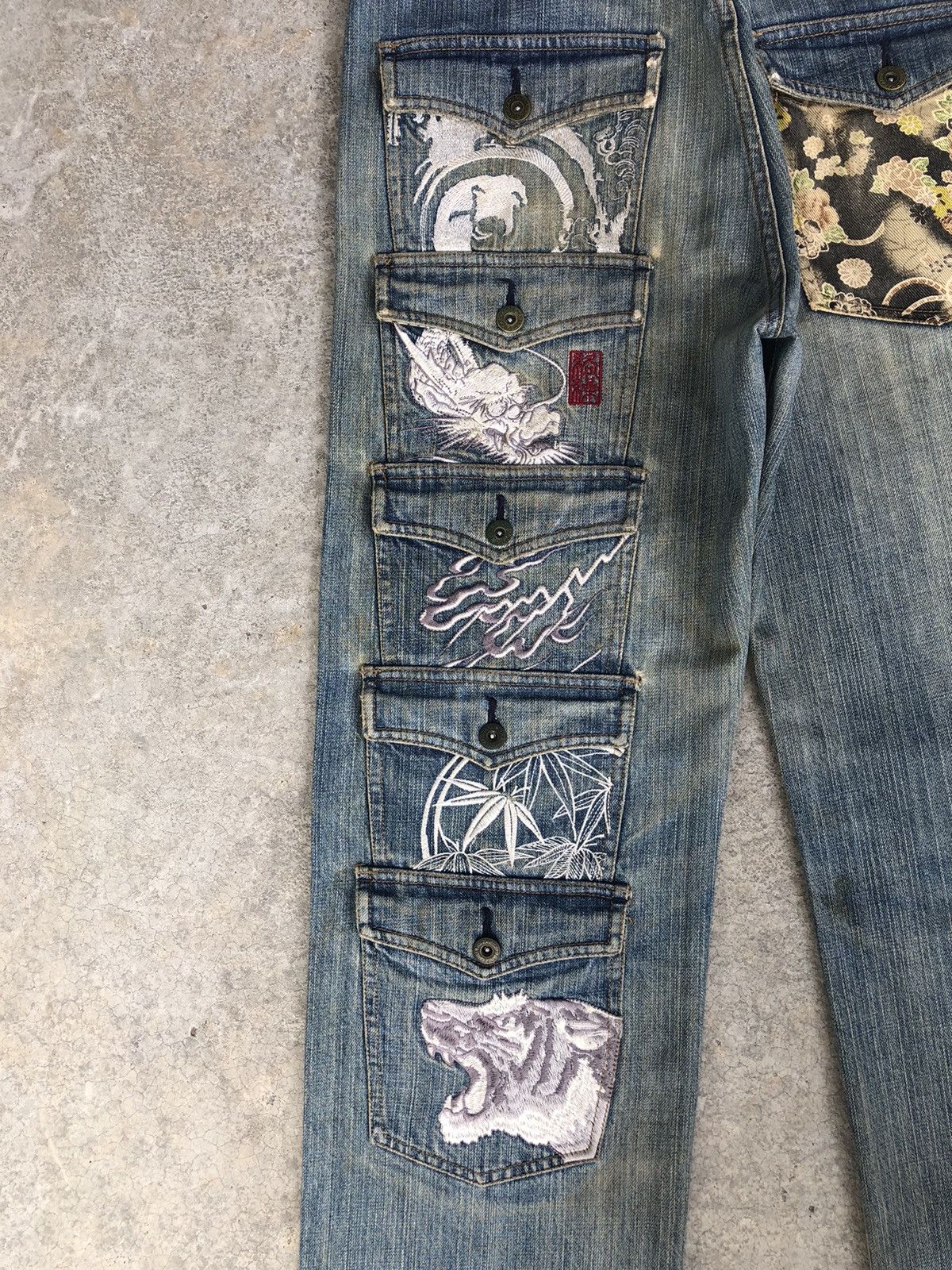 Karakuri Tamashii Karakuri Tamashii Embroidered Jeans Distressed Jeans Size US 32 / EU 48 - 13 Thumbnail