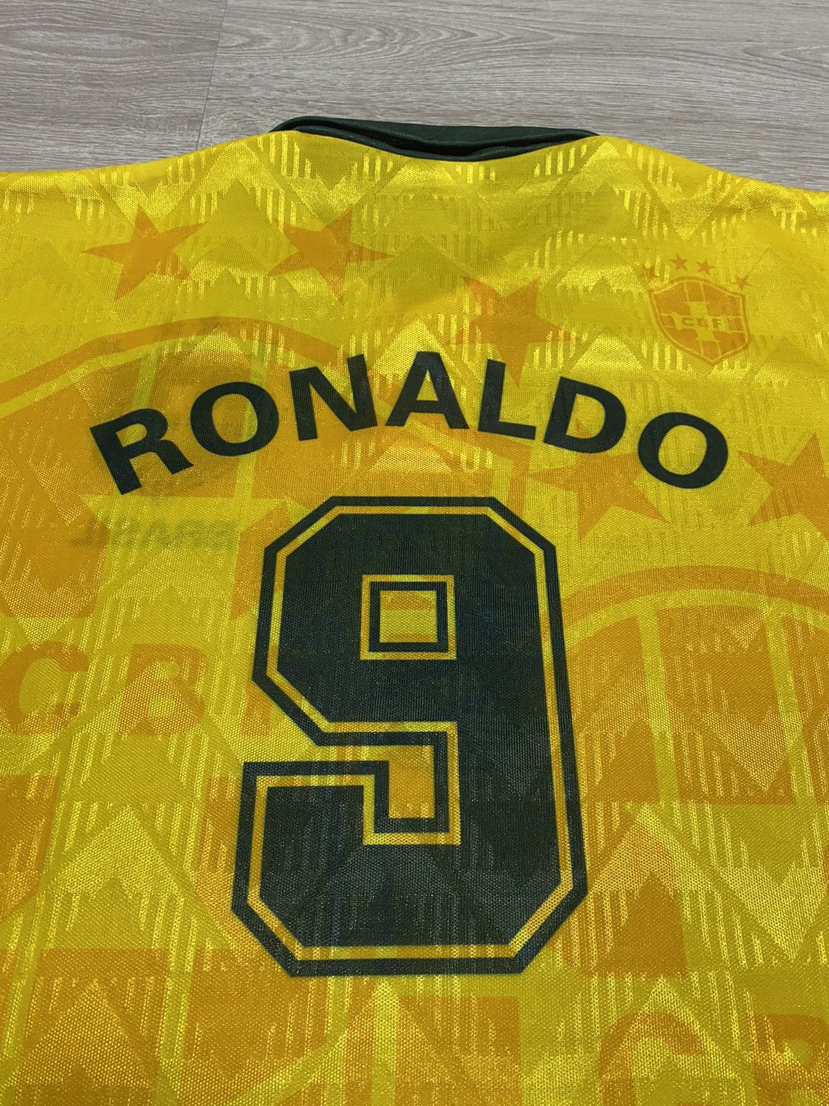 Vintage Vintage National team Brazil RONALDO #9 Made in Italy jersey Size US L / EU 52-54 / 3 - 3 Thumbnail