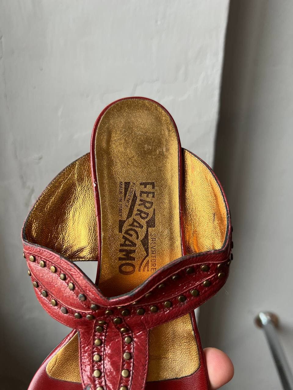 Salvatore Ferragamo SALVATORE FERRAGAMO RED GOLD LEATHER PATERN SLIDE SANDALS 38 Size US 8 / IT 38 - 17 Thumbnail