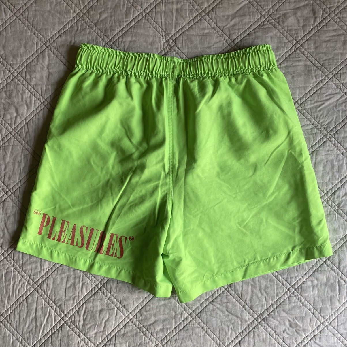 Pleasures Pleasures Logo Shorts Size US 32 / EU 48 - 4 Thumbnail