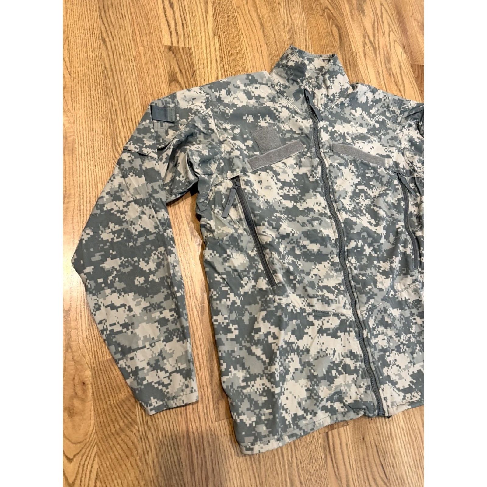 Vintage Army Jacket Mens M UNIVERSAL CAMOUFLAGE PATTERN UCP Gen Wind Cold Weather Men Regular Multicam Camo Size US M / EU 48-50 / 2 - 3 Thumbnail