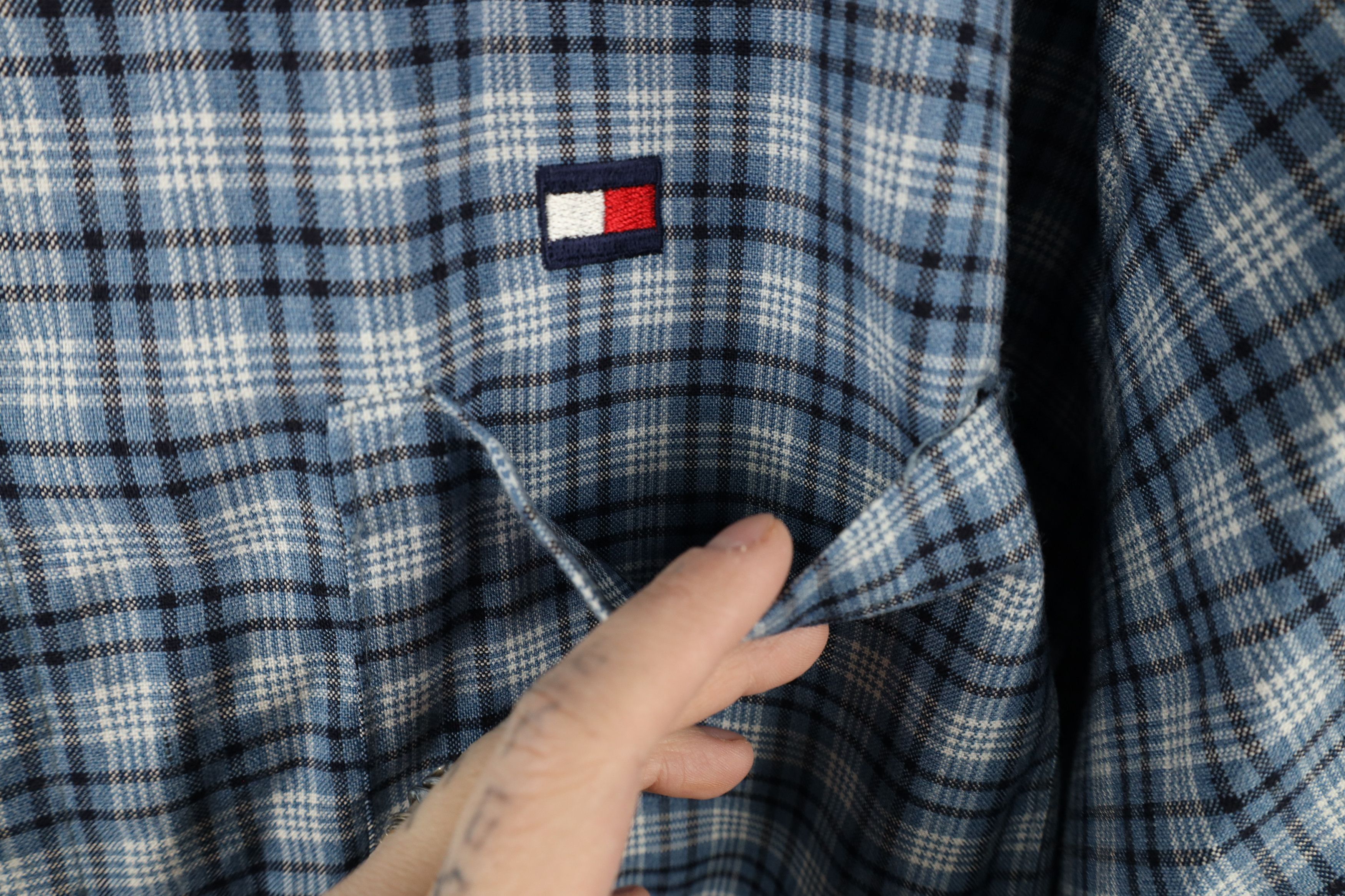 Tommy Hilfiger × Vintage Vintage 90s Tommy Hilfiger Short Sleeve Button Shirt Plaid Size US XL / EU 56 / 4 - 5 Thumbnail