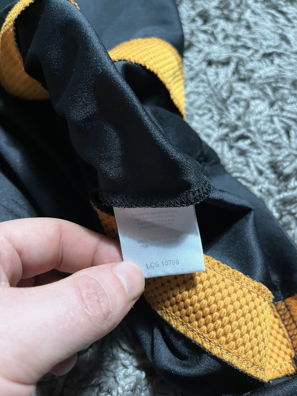 Le Coq Sportif WOLVERHAMPTON LE COQ SPORTIF 2005/06 TRIKOT SOCCER JERSEY Size US XXL / EU 58 / 5 - 5 Thumbnail