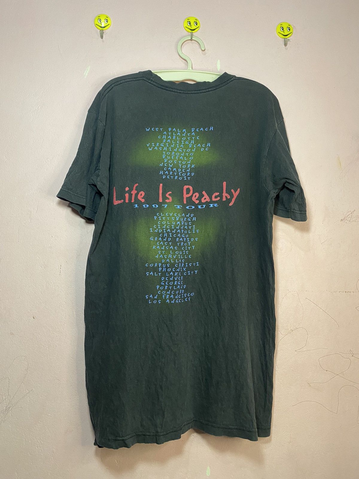 Band Tees × Rock Tees × Vintage Vintage korn life is peachy 1997 