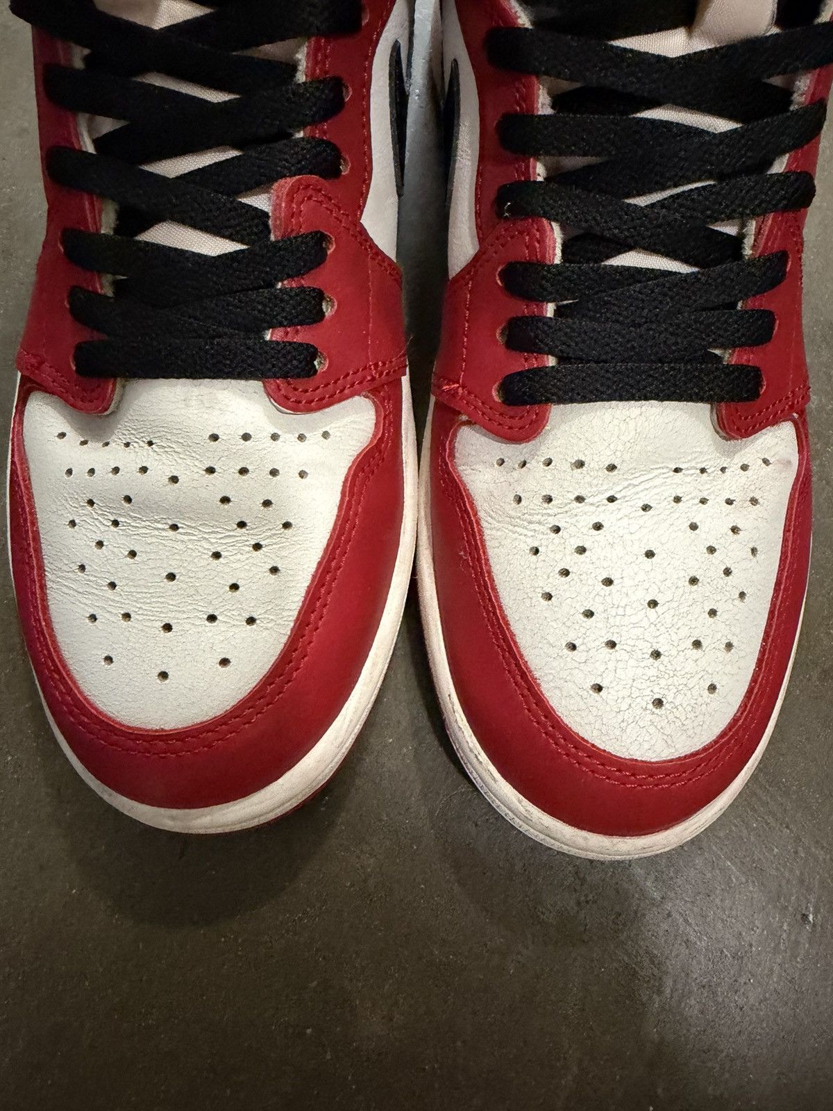 Jordan Brand Jordan 1 Chicago Lost and Found Size US 10 / EU 43 - 4 Thumbnail