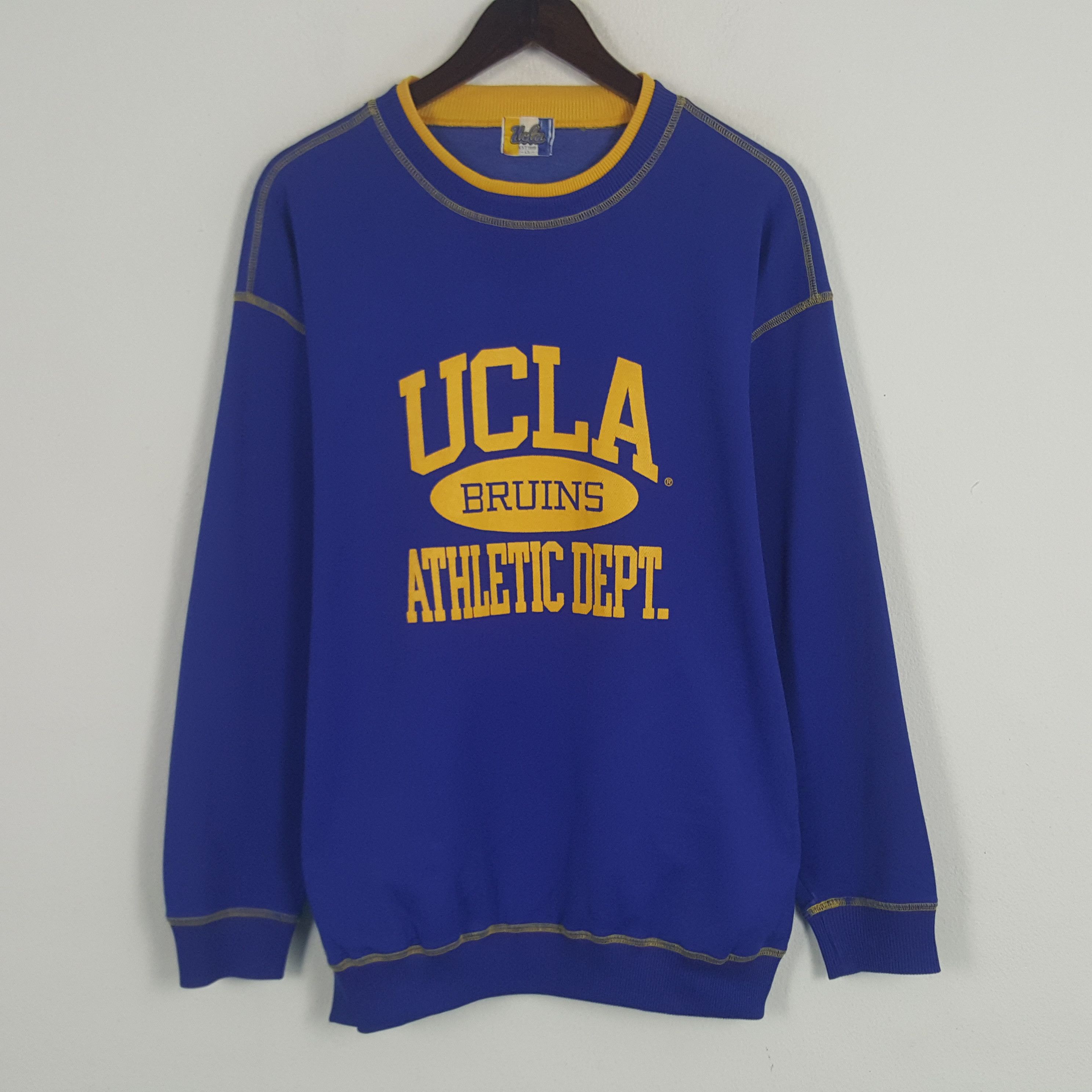Vintage Vintage Ucla Bruins Athletic Dept Sweatshirt Size US L / EU 52-54 / 3 - 1 Thumbnail