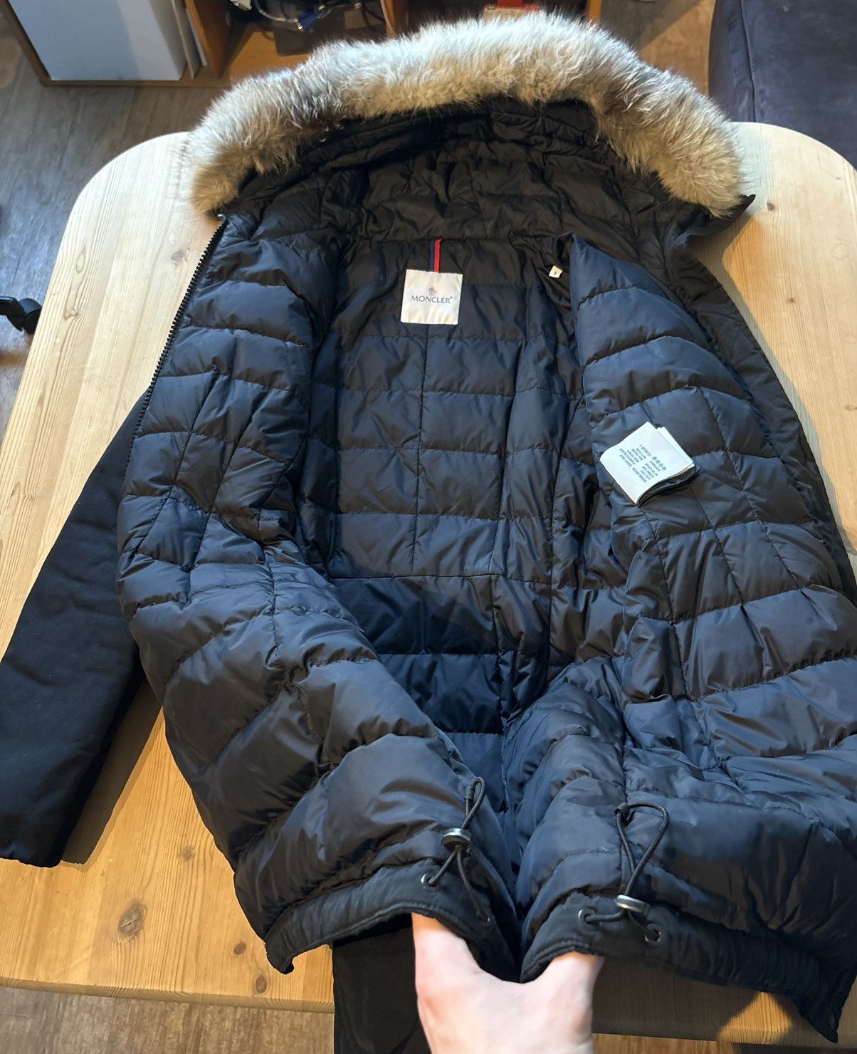 Moncler Moncler Aredhel Furhood Womens Jacket Size M / US 6-8 / IT 42-44 - 13 Thumbnail