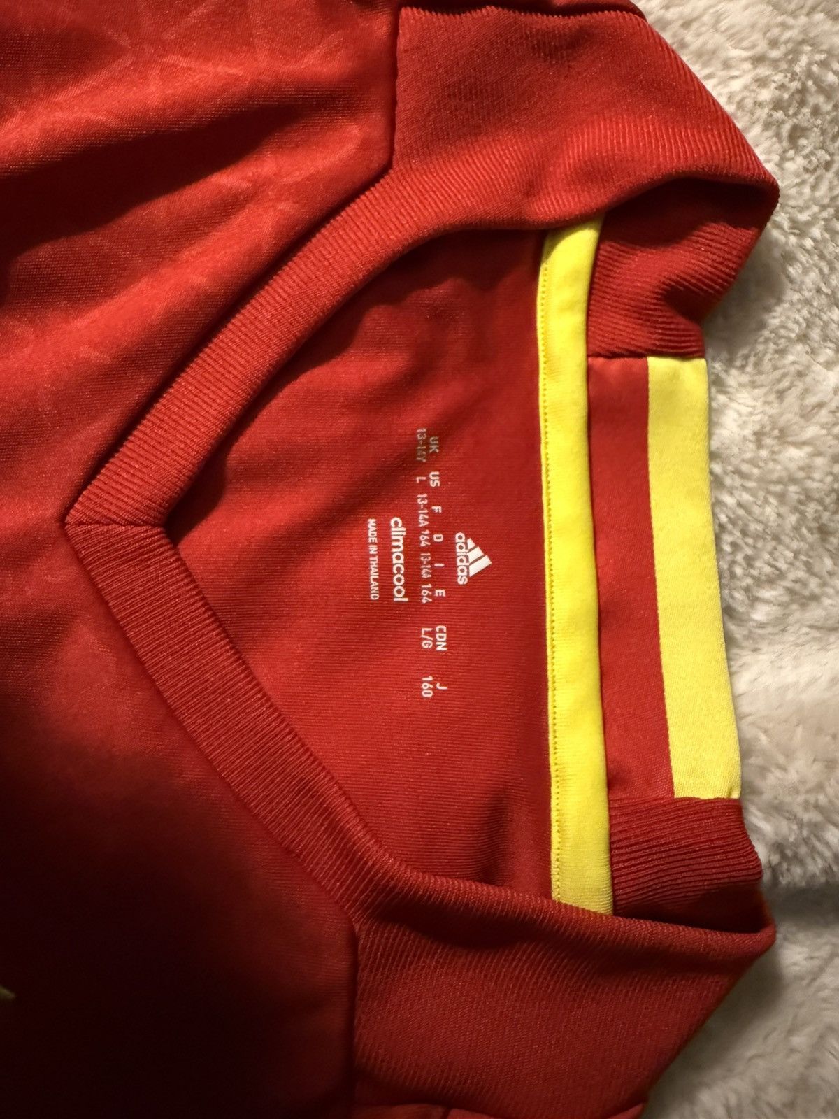 Adidas Spain 2016 Home Jersey Size US XS / EU 42 / 0 - 3 Thumbnail
