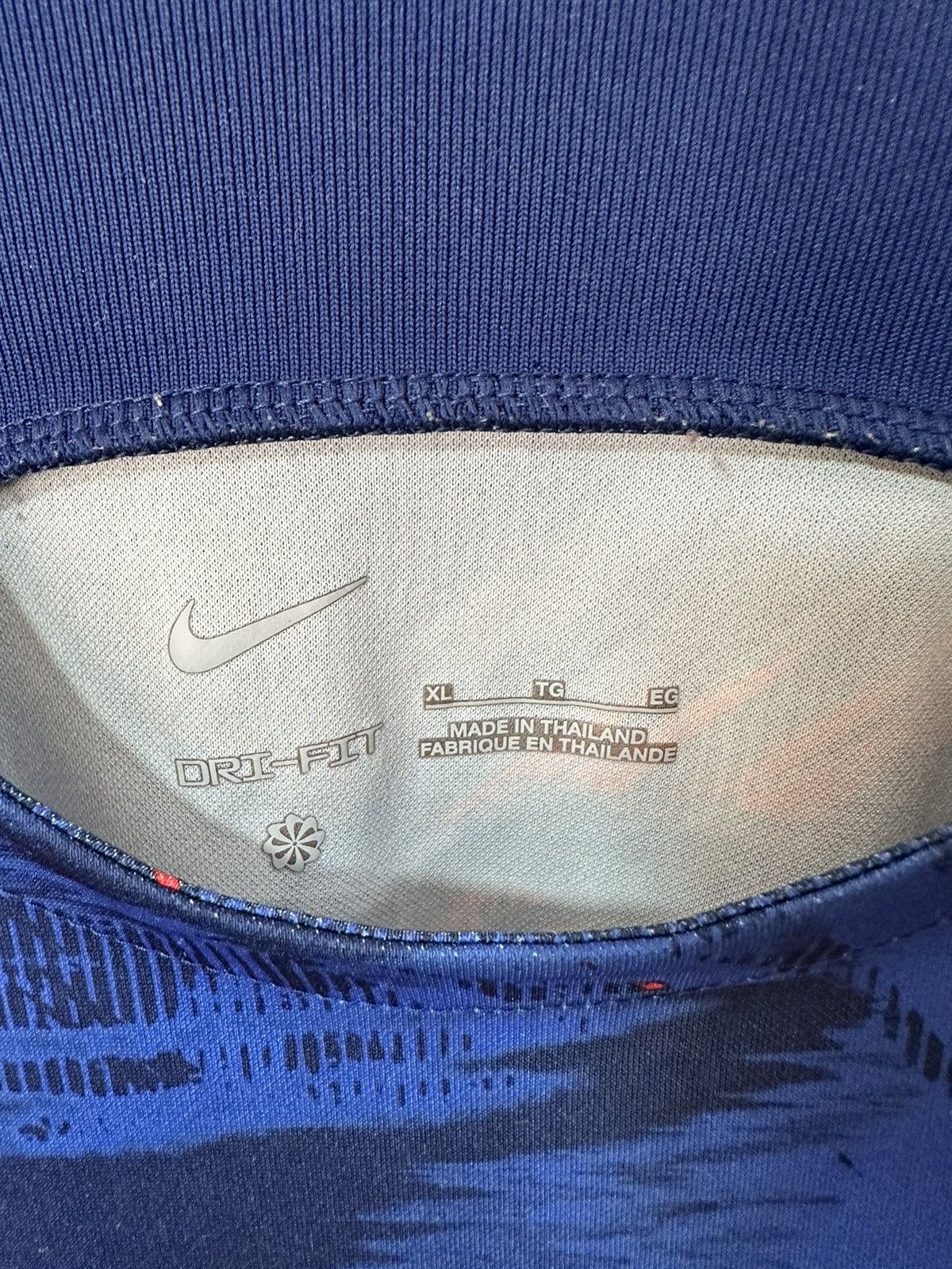 Nike Nike England Pre Match Jersey 2022/2203 Size US XL / EU 56 / 4 - 4 Thumbnail