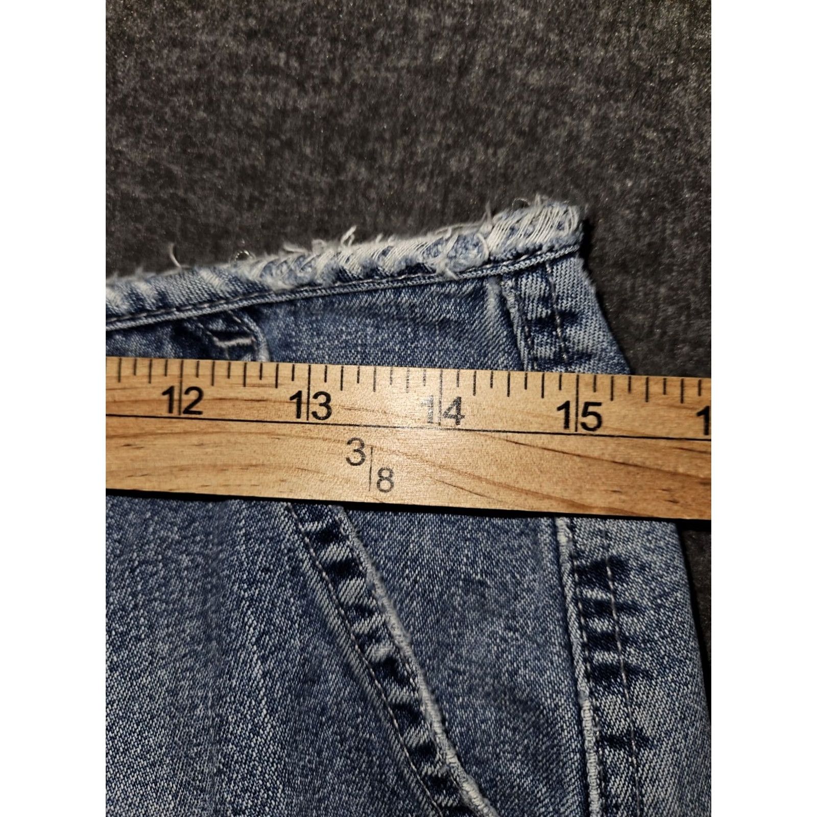 Silver Jeans Co. VINTAGE Silver Jeans Bootcut Jeans Womens 30 Regular Blue Distressed 90s Y2K Mid Rise Inseam 31.5 Denim Baggy Comfort Pockets Logo Button Mens? Womens Size 30" / US 8 / IT 44 - 4 Thumbnail