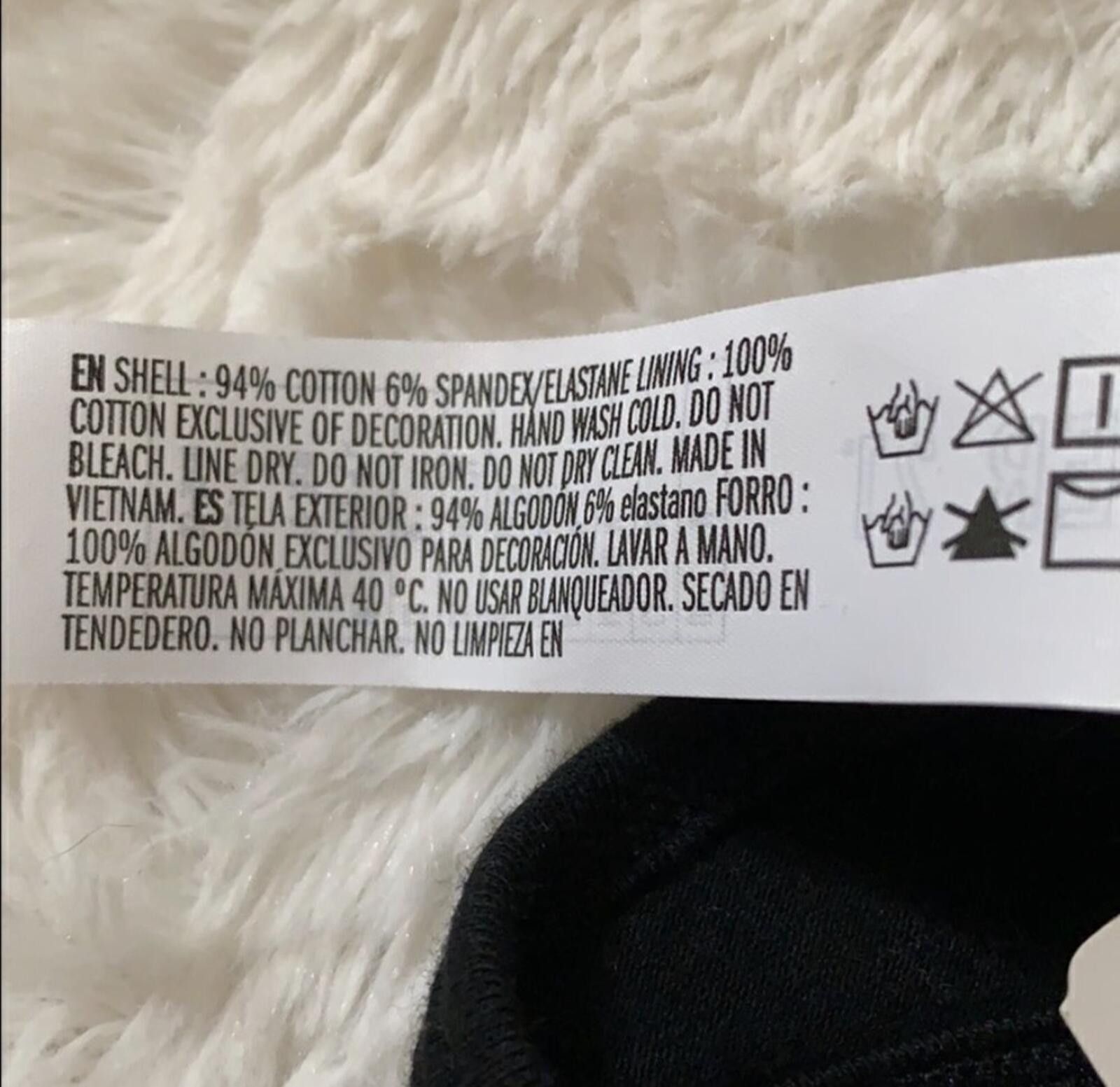 Forever 21 2- (FOREVER 21) Santa baby thongs Size ONE SIZE - 4 Thumbnail