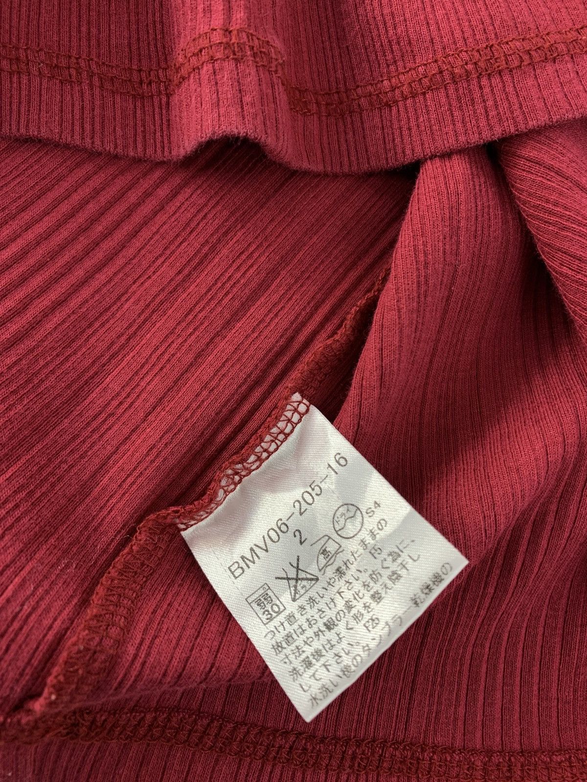 Burberry Hype Burberry Black Label Longsleeve Small Logo Tee Tshirt Size US S / EU 44-46 / 1 - 6 Thumbnail