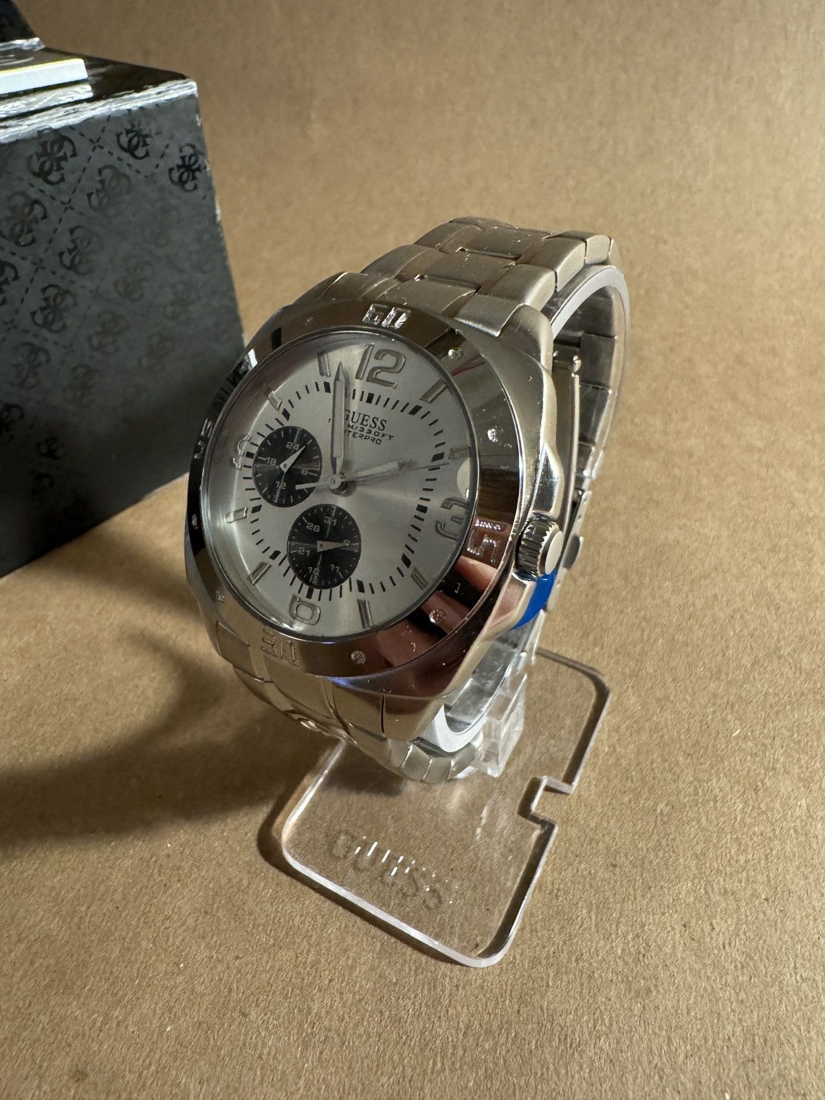 Guess Guess Water Resistant Watch Size 34 - 1 Thumbnail