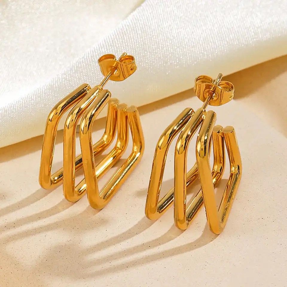 Other Geometric Women Hoop Earrings Size ONE SIZE - 1 Thumbnail