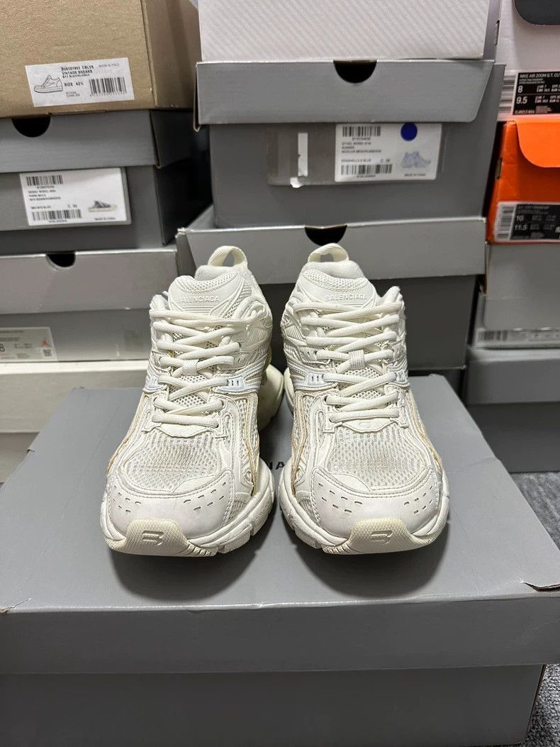 Balenciaga Balenciaga Balenciaga XPander Spring Shoes in Off -2507 Size US 6 / IT 36 - 2 Thumbnail