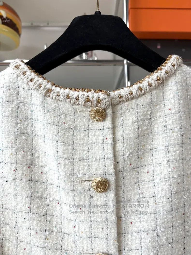 Chanel Chanel 25a handicraft workshop white plaid gold silk edge Size XS / US 0-2 / IT 36-38 - 3 Thumbnail
