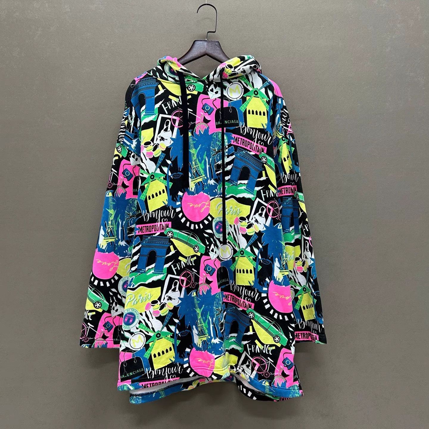 Balenciaga Balenciaga Graffiti Paris Arc de Triomphe Sweatshirt XS 99N Size US XS / EU 42 / 0 - 1 Thumbnail