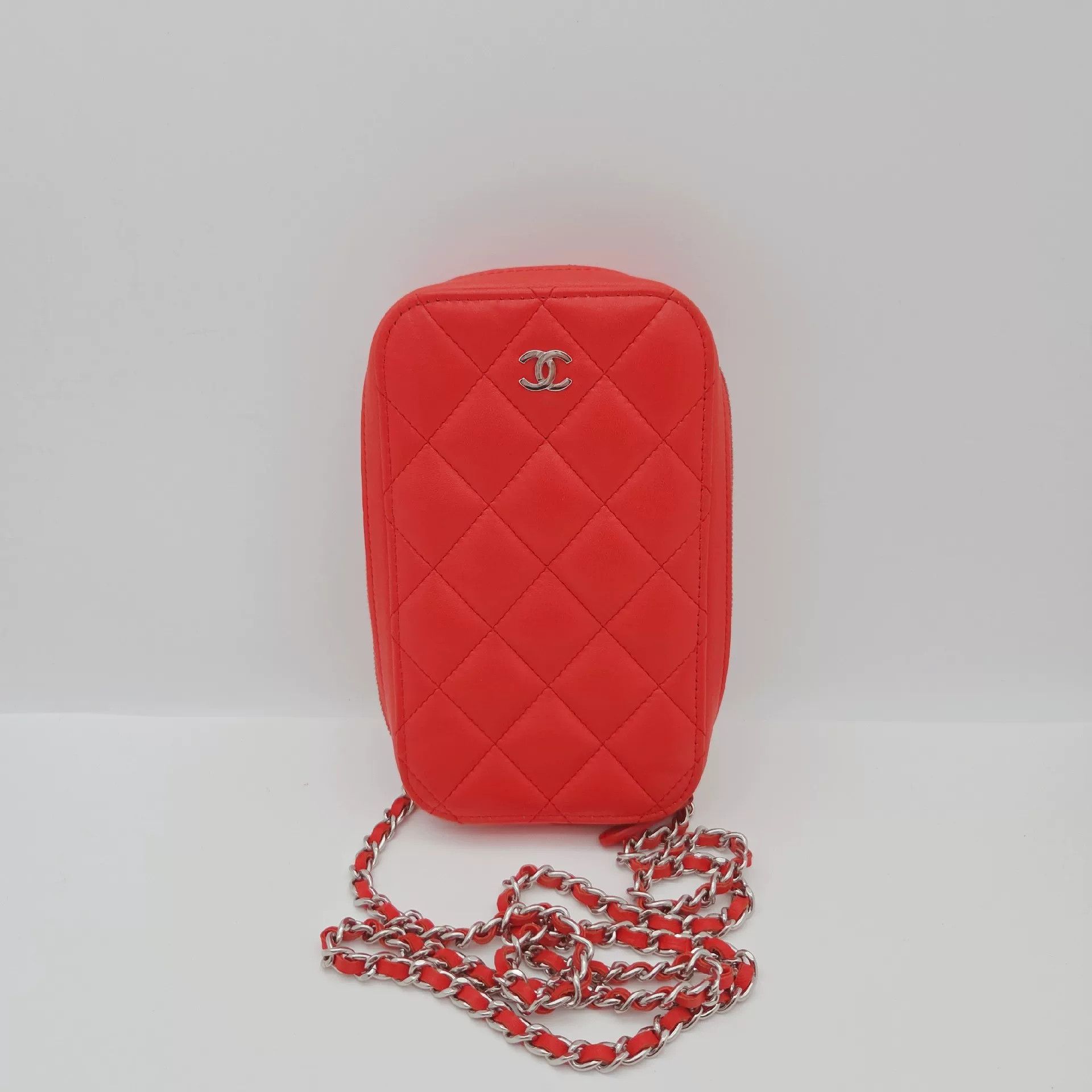 Chanel Pre-loved Bag Very good condition Size ONE SIZE - 1 Thumbnail