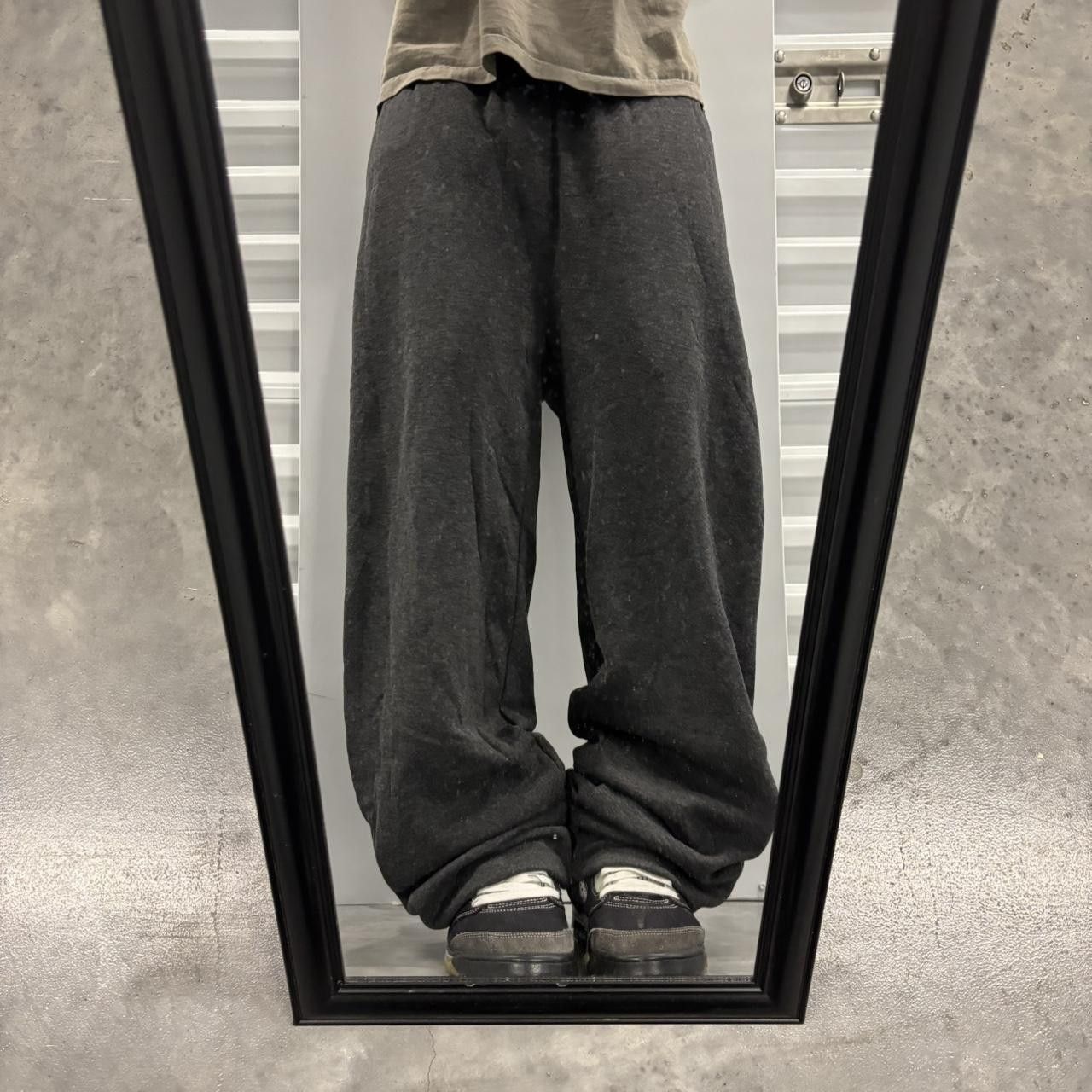 Japanese Brand × Vintage Crazy Vintage Y2K/2000s Baggy Dark Grey Comfy Essential Sweatpants! Size US 34 / EU 50 - 1 Thumbnail