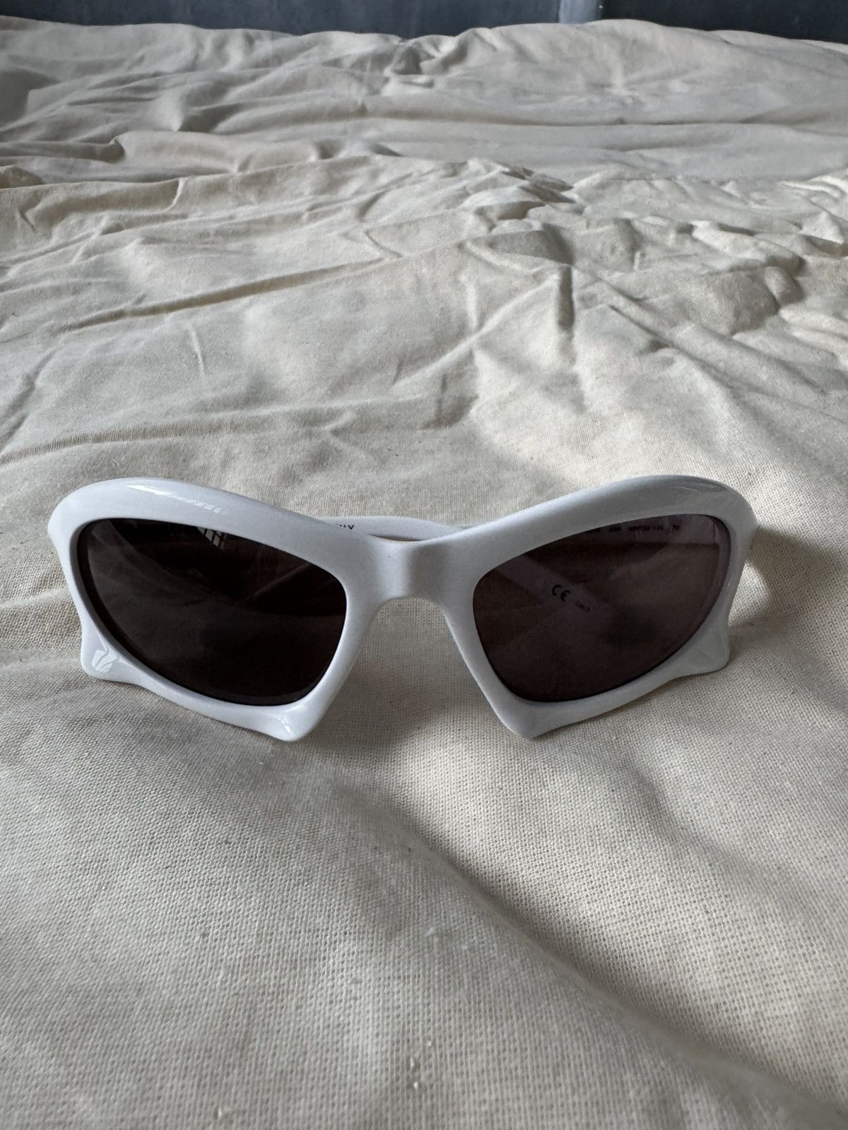 Balenciaga Bat Sunglasses Size ONE SIZE - 1 Thumbnail