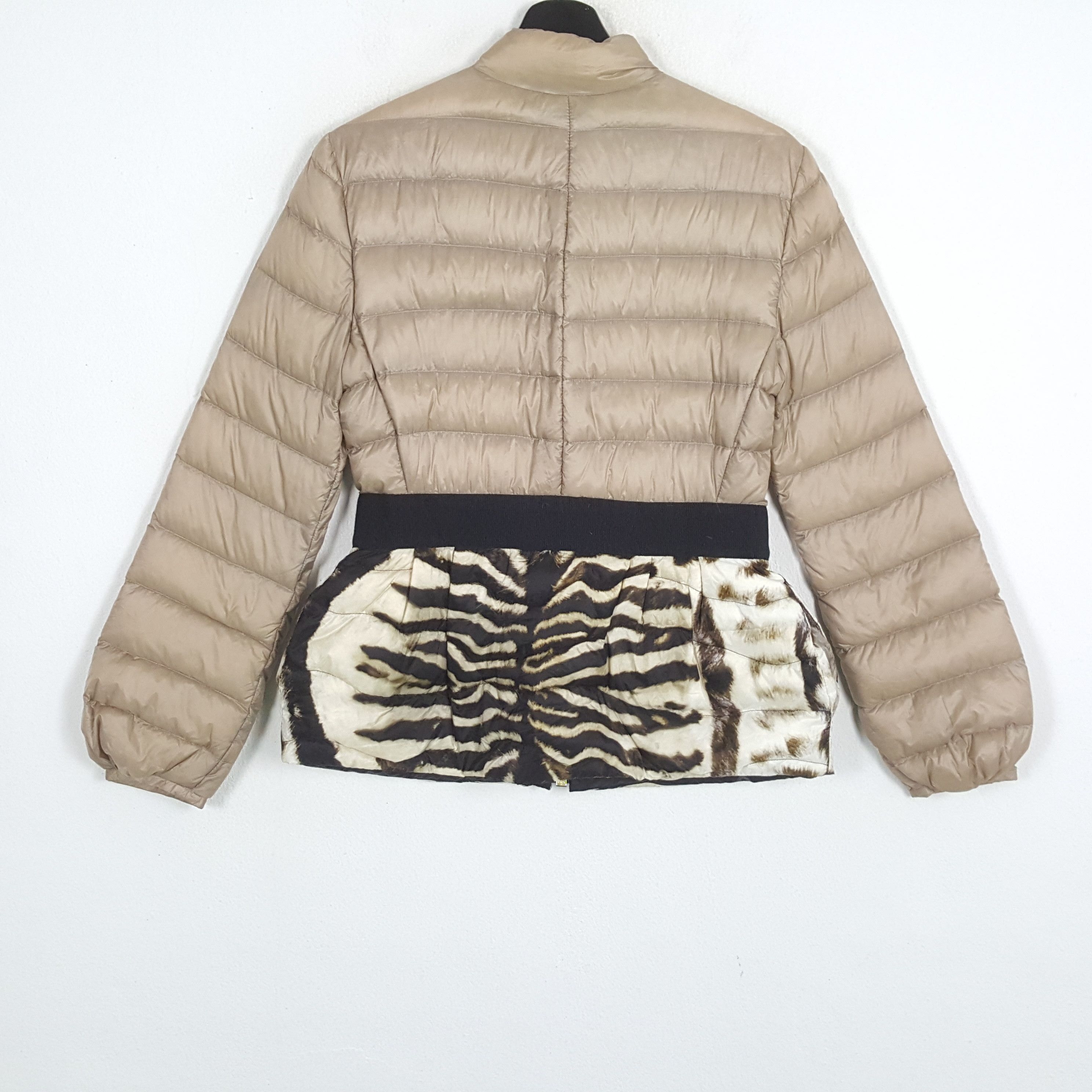 Moncler × Vintage MONCLER Italian Brand Fashion Style Puffer Jacket Size S / US 4 / IT 40 - 3 Thumbnail
