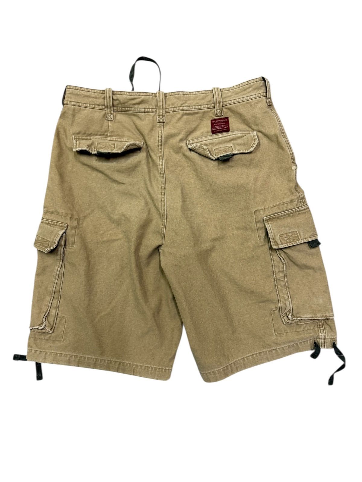 Abercrombie & Fitch Abercrombie and fitch khakis cargo short pants Size US 34 / EU 50 - 2 Thumbnail