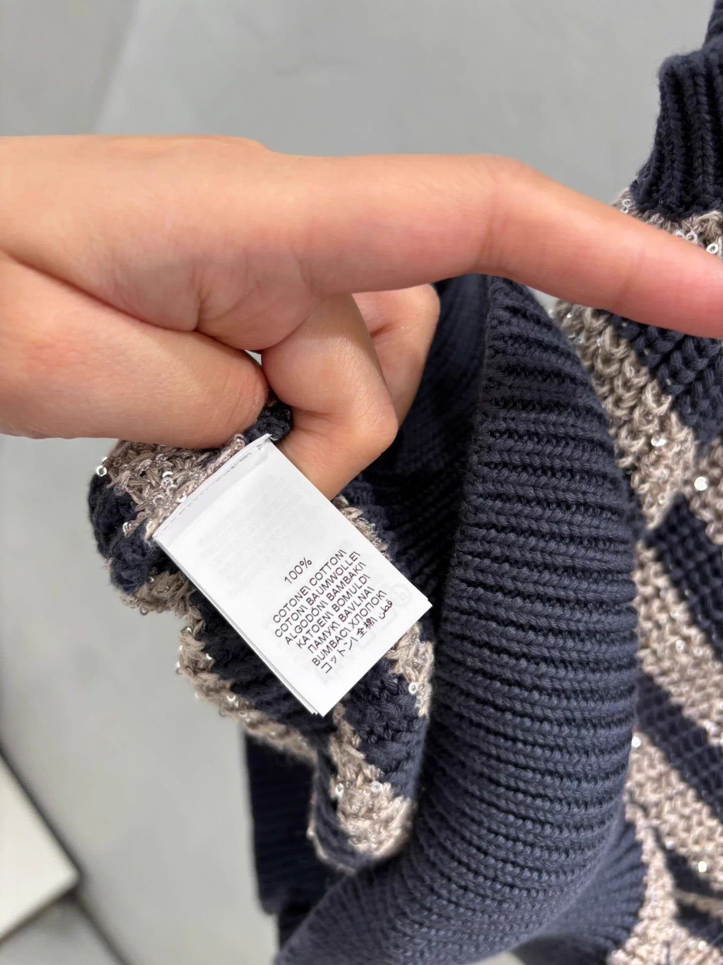 Brunello Cucinelli BC Sparkle Stripe V-neck Knit Vest Deadstock M Size M / US 6-8 / IT 42-44 - 4 Thumbnail