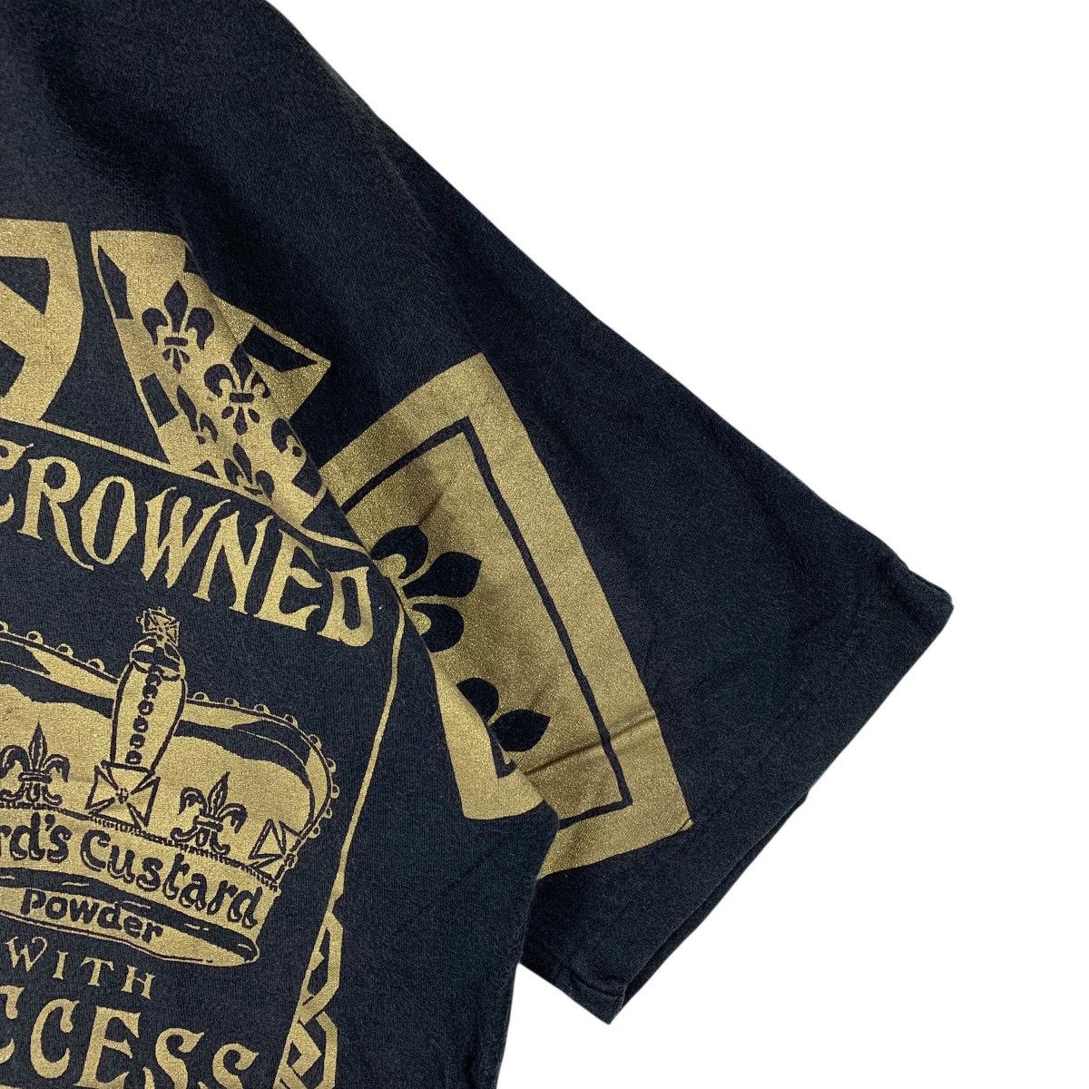 Bullet Noise × Designer × Vintage Vintage 90s FARNESE the royal marine custard powder tee Size US L / EU 52-54 / 3 - 7 Thumbnail