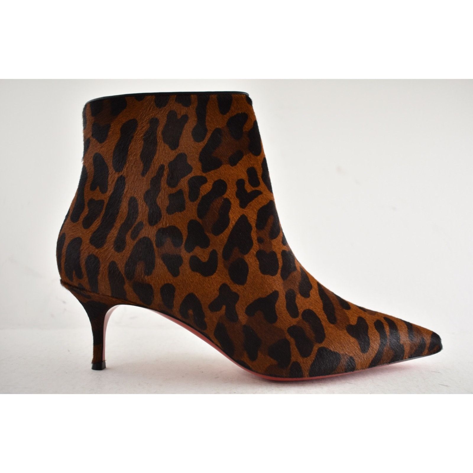 Christian Louboutin Christian Louboutin So Kate Booty Black Leopard Pony 36.5 Size US 6.5 / IT 36.5 - 2 Thumbnail