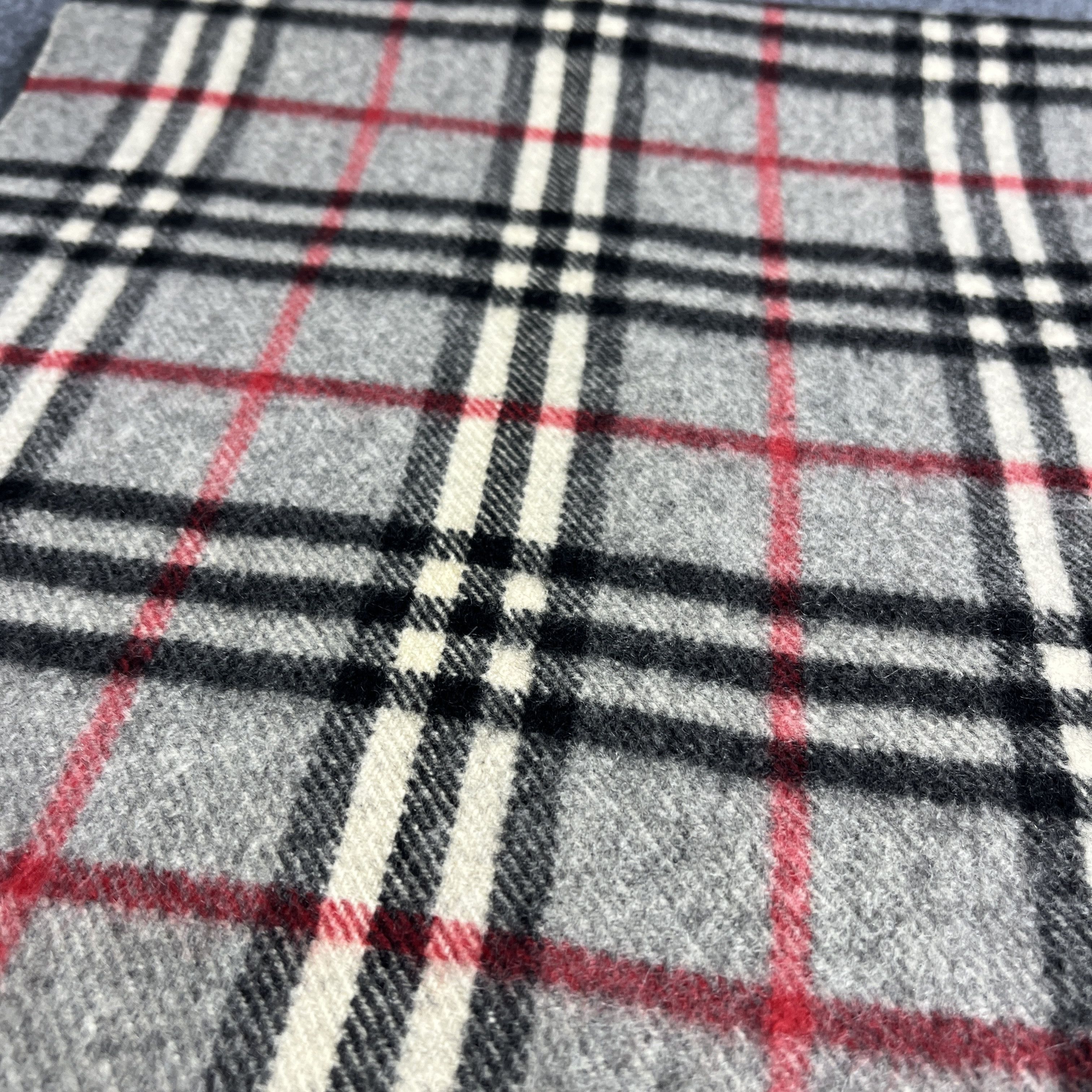 Burberry Burberry Scarf / Muffler / Neckwear T1517 Size ONE SIZE - 9 Thumbnail