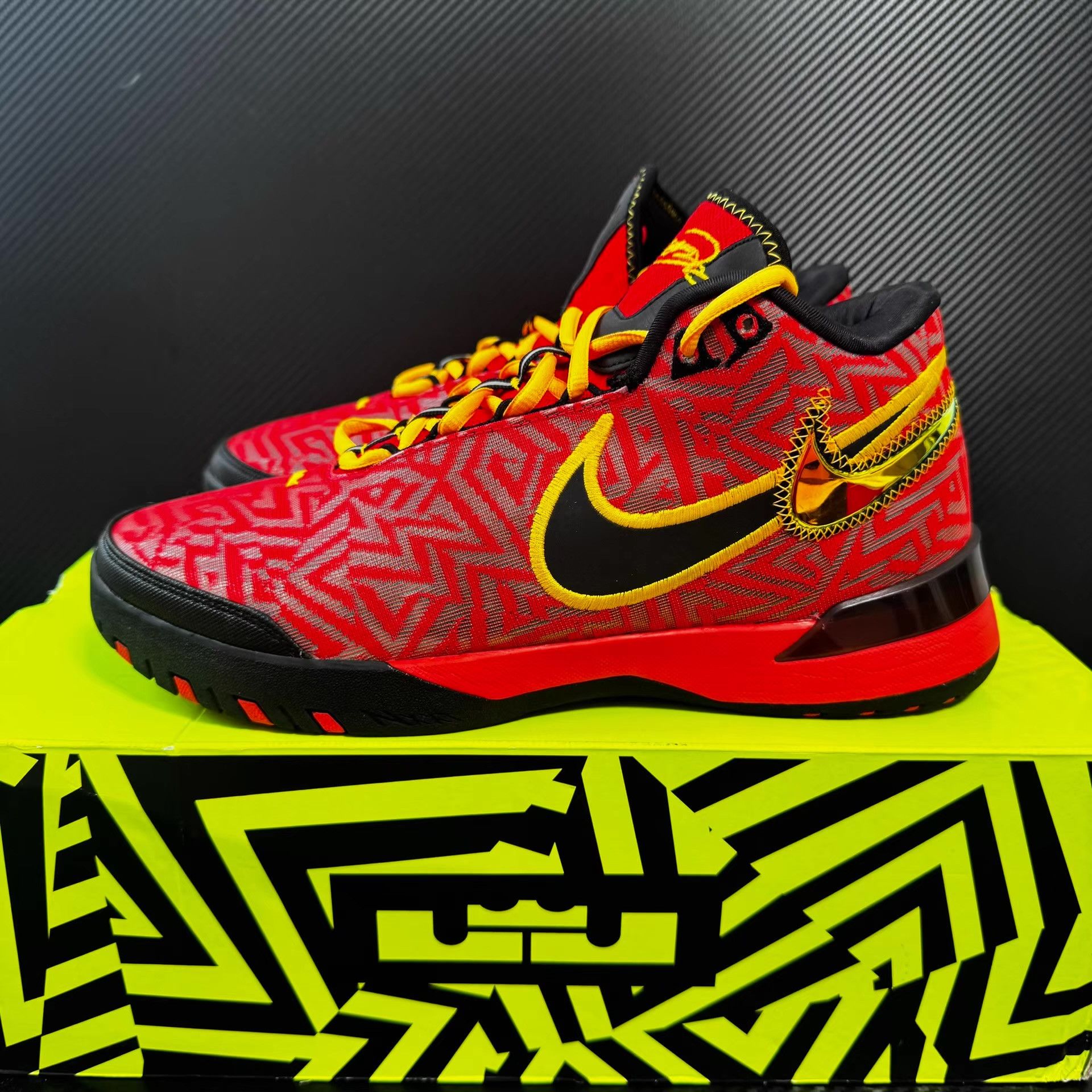 Nike Nike LeBron NXXT Genisus Red Q10 Size US 9.5 / EU 42-43 - 1 Thumbnail