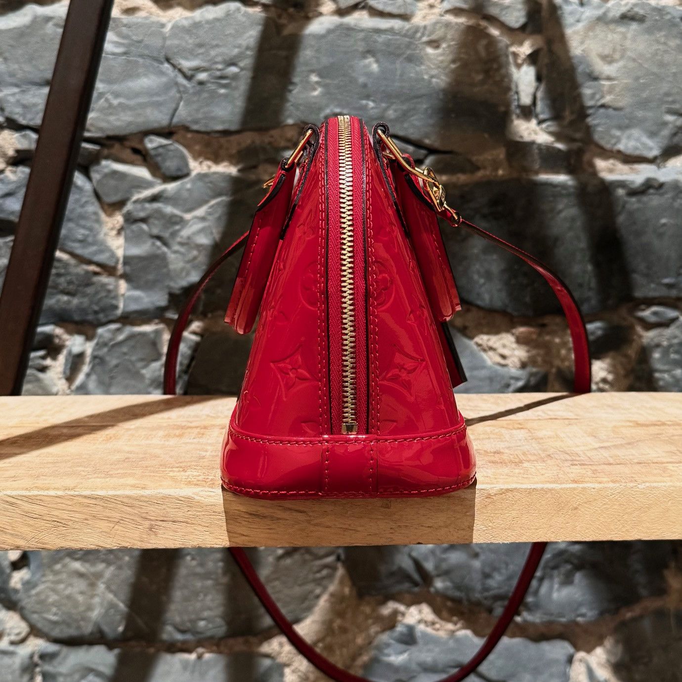 Louis Vuitton Louis Vuitton 2015 Red Monogramme Vernis Alma BB Bag Size ONE SIZE - 5 Thumbnail