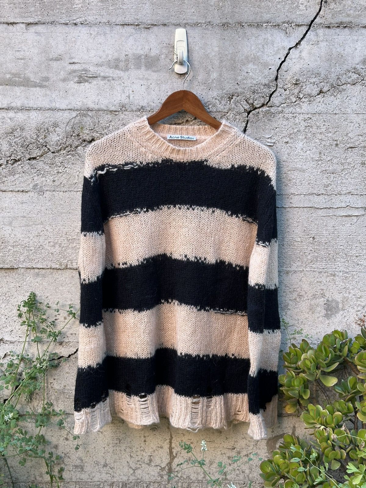 Acne Studios RARE GRAIL Acne Studios Kurt cobain distressed Italian knit Size US L / EU 52-54 / 3 - 2 Thumbnail