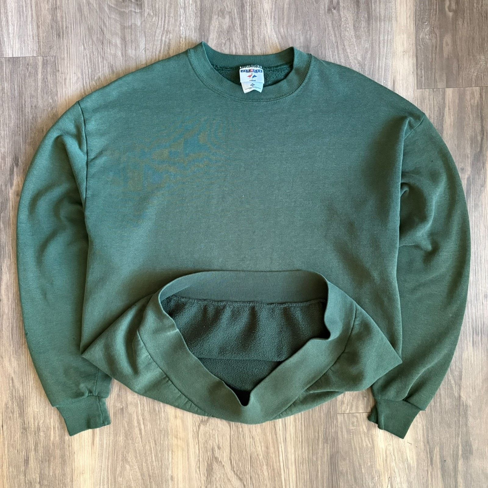 Vintage Vintage Sun Faded Gradient Sweatshirt Mens Size L Size US L / EU 52-54 / 3 - 1 Thumbnail