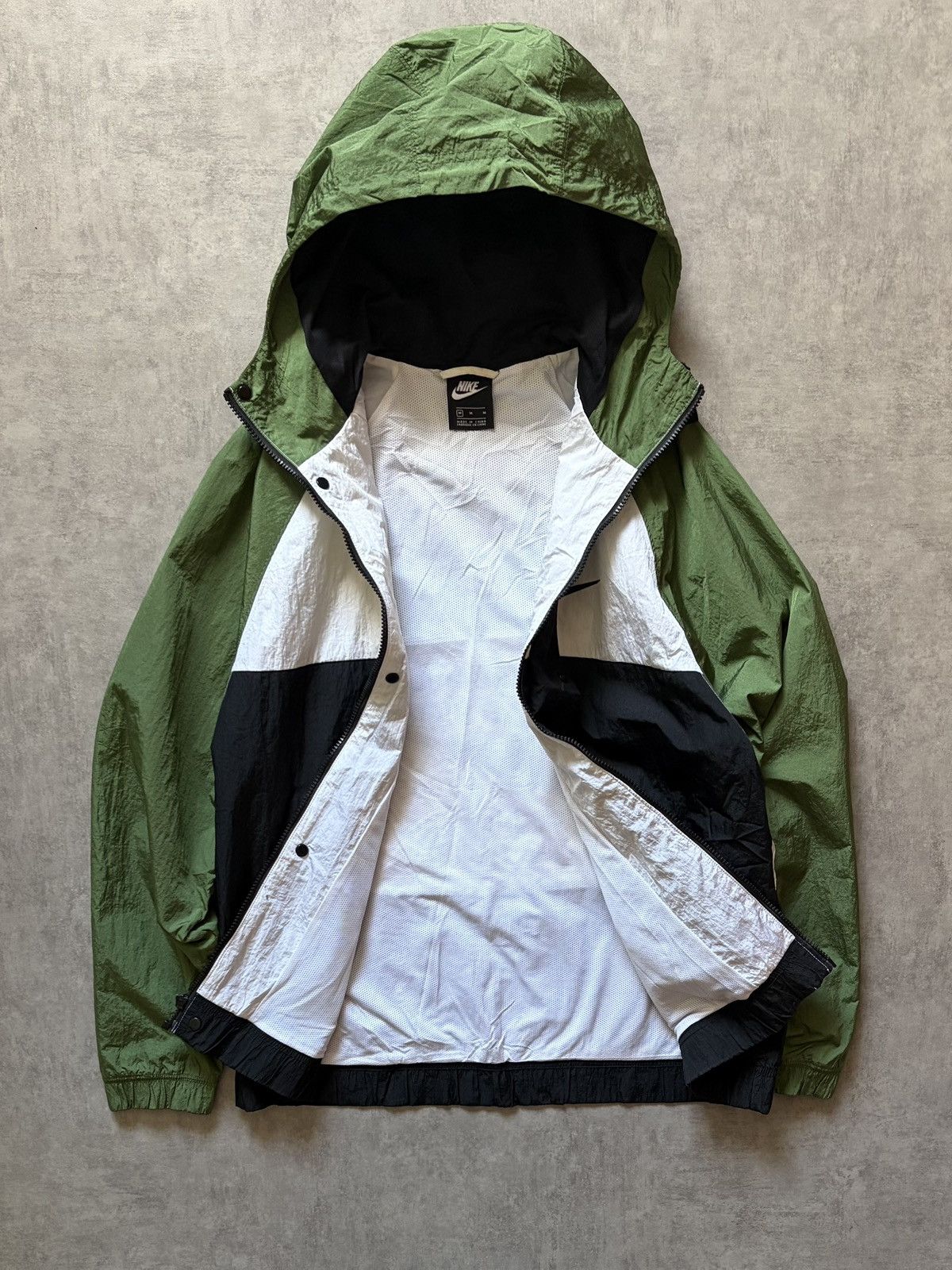 Nike Nike swoosh HD woven jacket Size US M / EU 48-50 / 2 - 4 Thumbnail